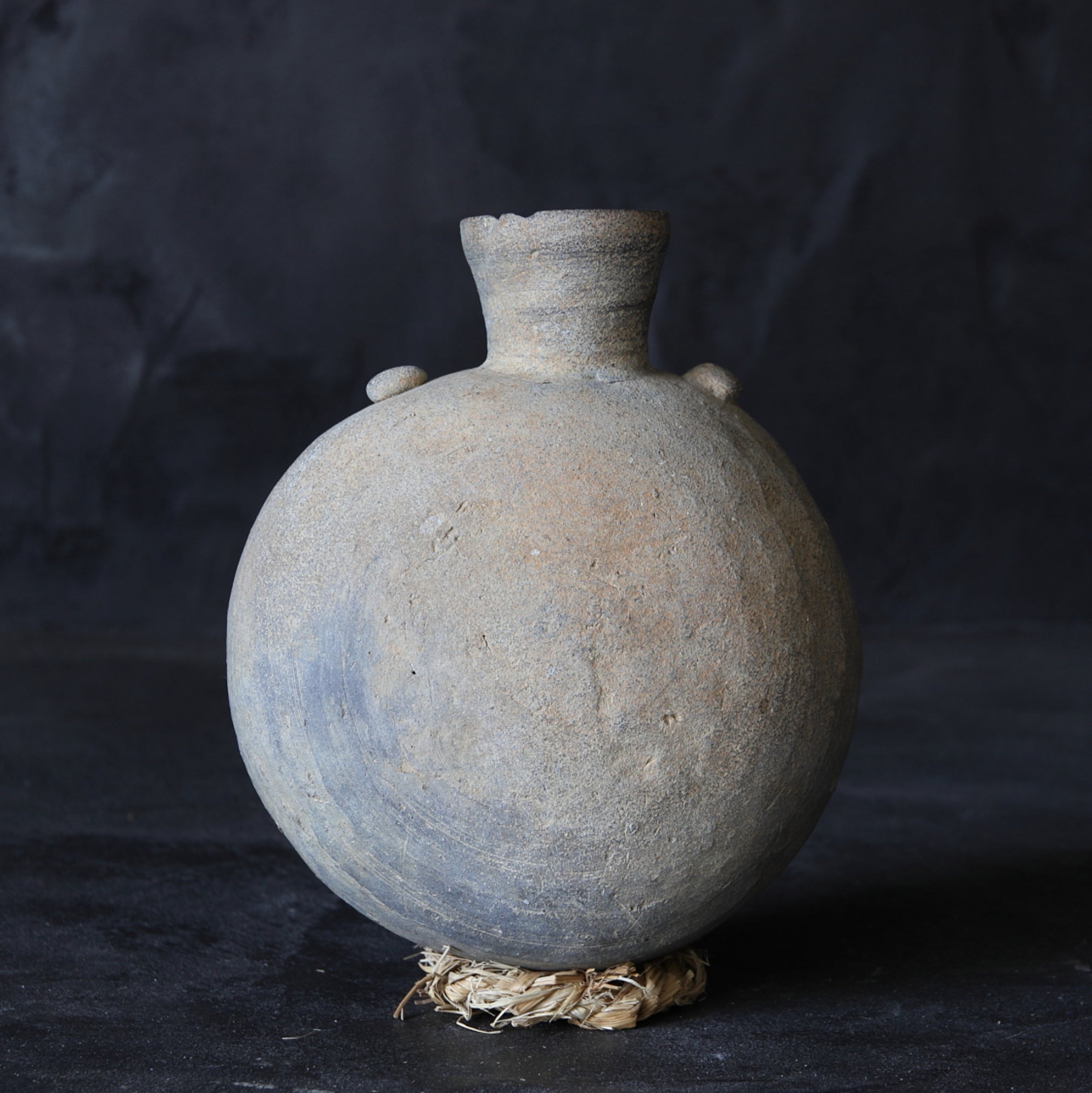 FLASCHE MIT HENKEL, Sue-Keramik, Kofun-Zeit(250–581 n. Chr.)