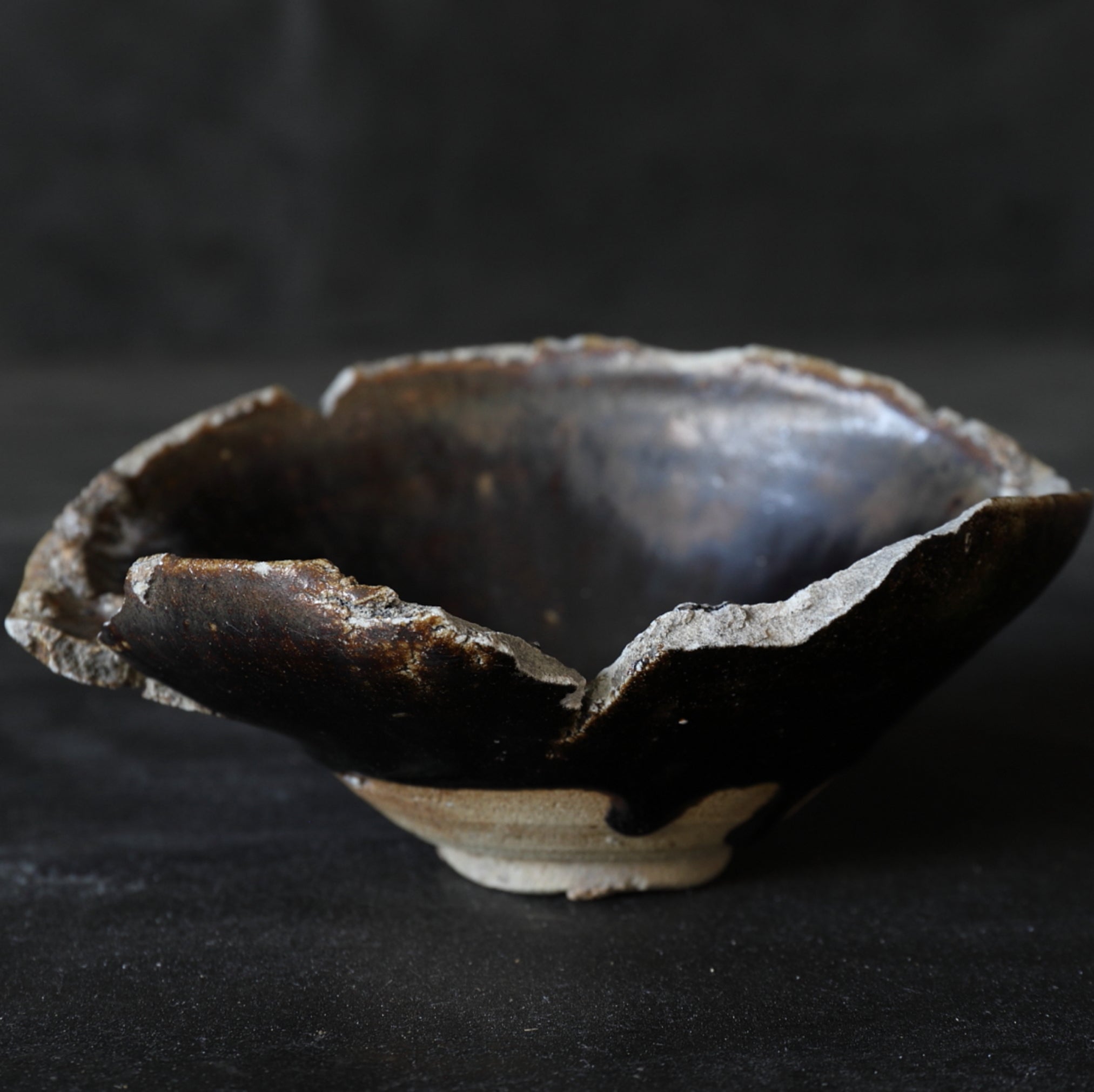 YABURE TENMOKU(TEA BOWL), Ko-Mino, Kofun Period(250-581CE)