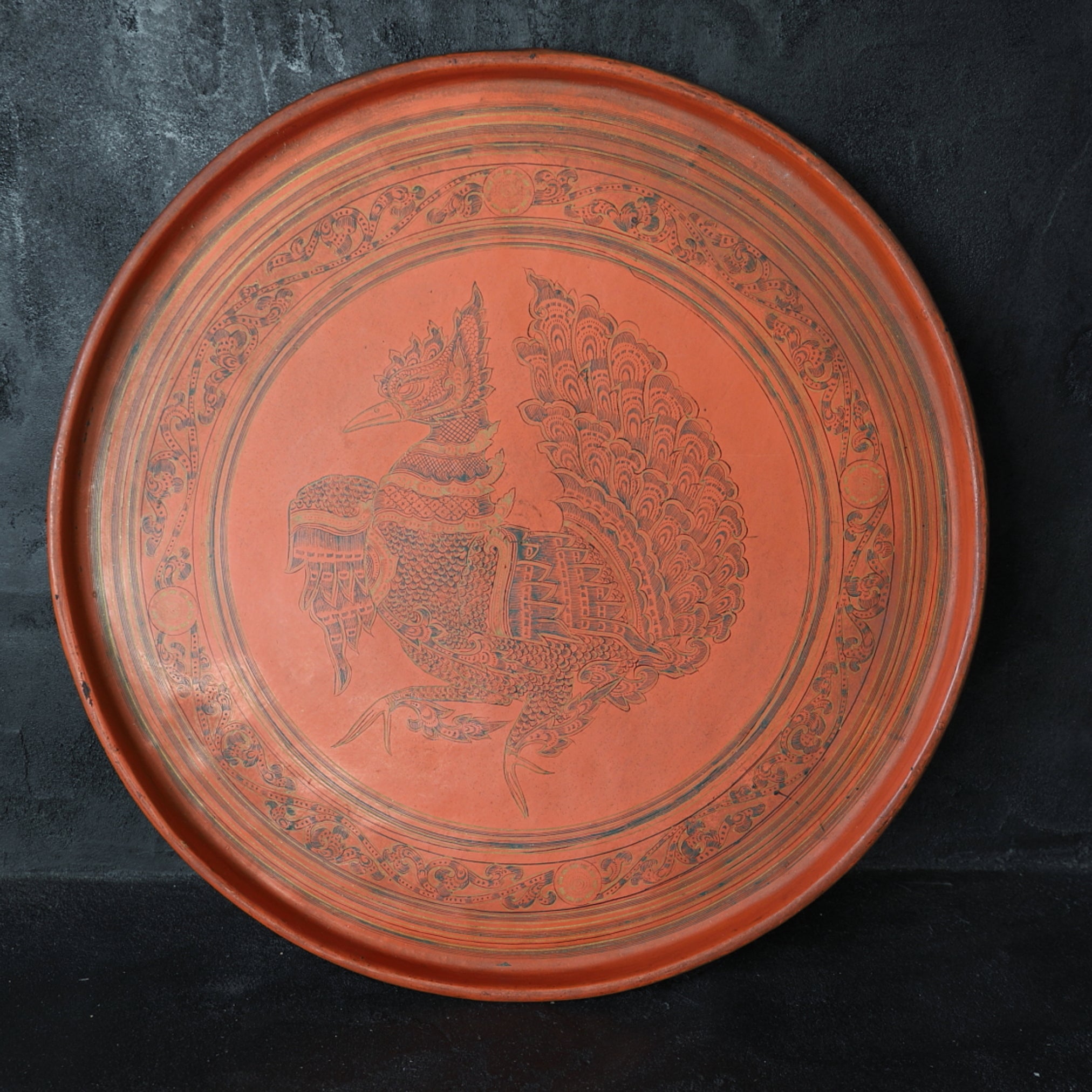 BANDEJA, Lacada antigua con diseño de fénix, birmano, Moderno(Siglos XIX–XX)