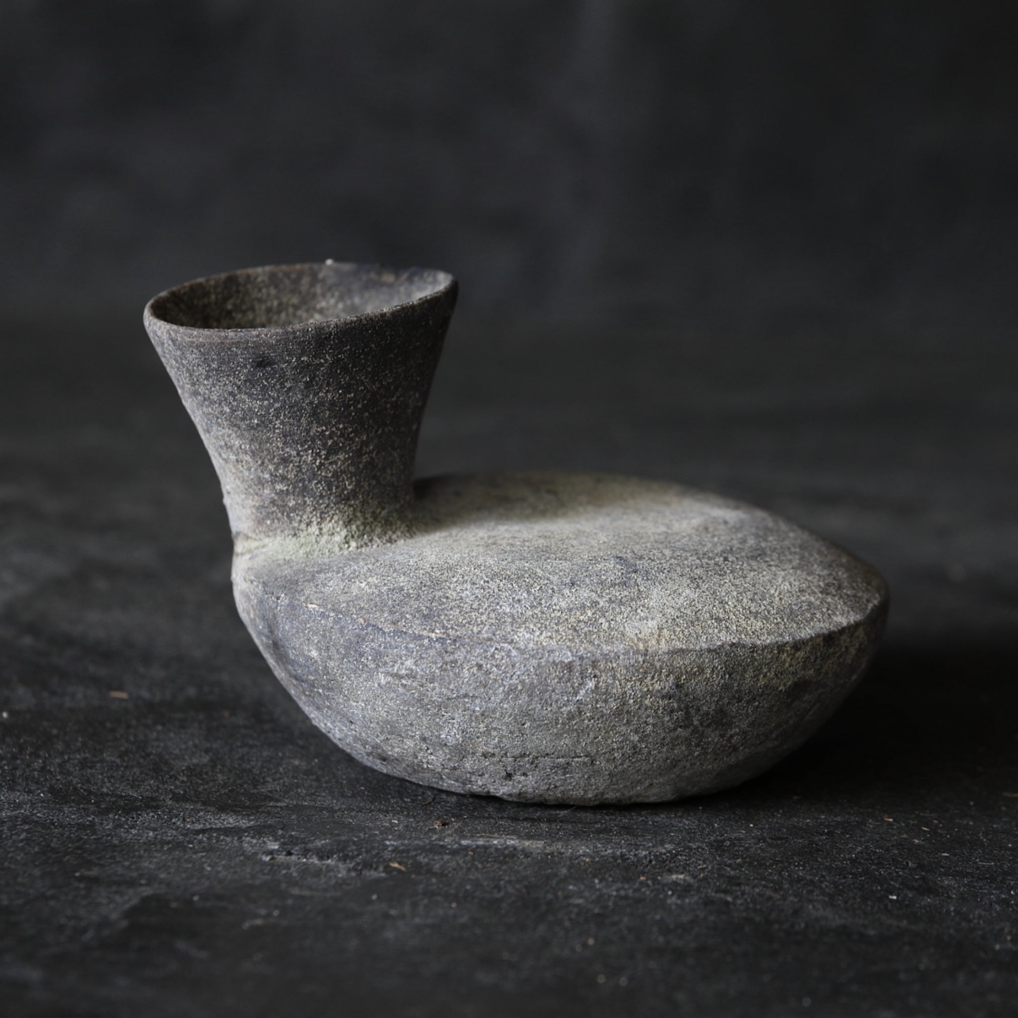 BOTELLA PLANA PEQUEÑA, Cerámica Sue, Período Nara(710–794 d. C.)