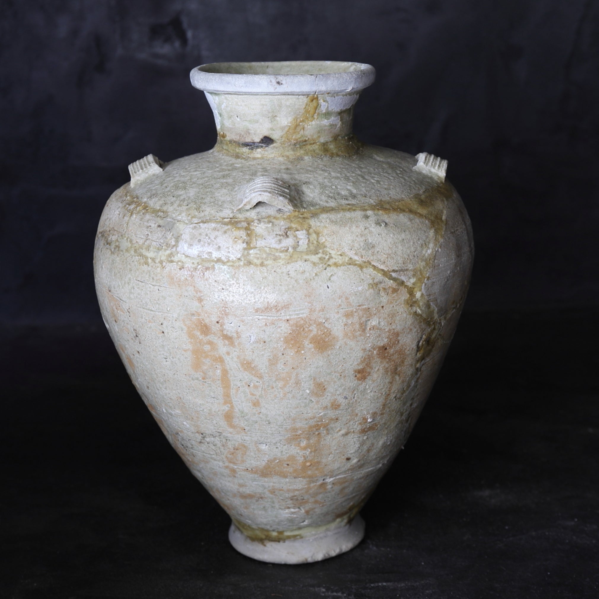 JARRA CON CUATRO ASAS, Ko-Seto, vidriado ceniza, Período Kamakura(1185–1333 d. C.)