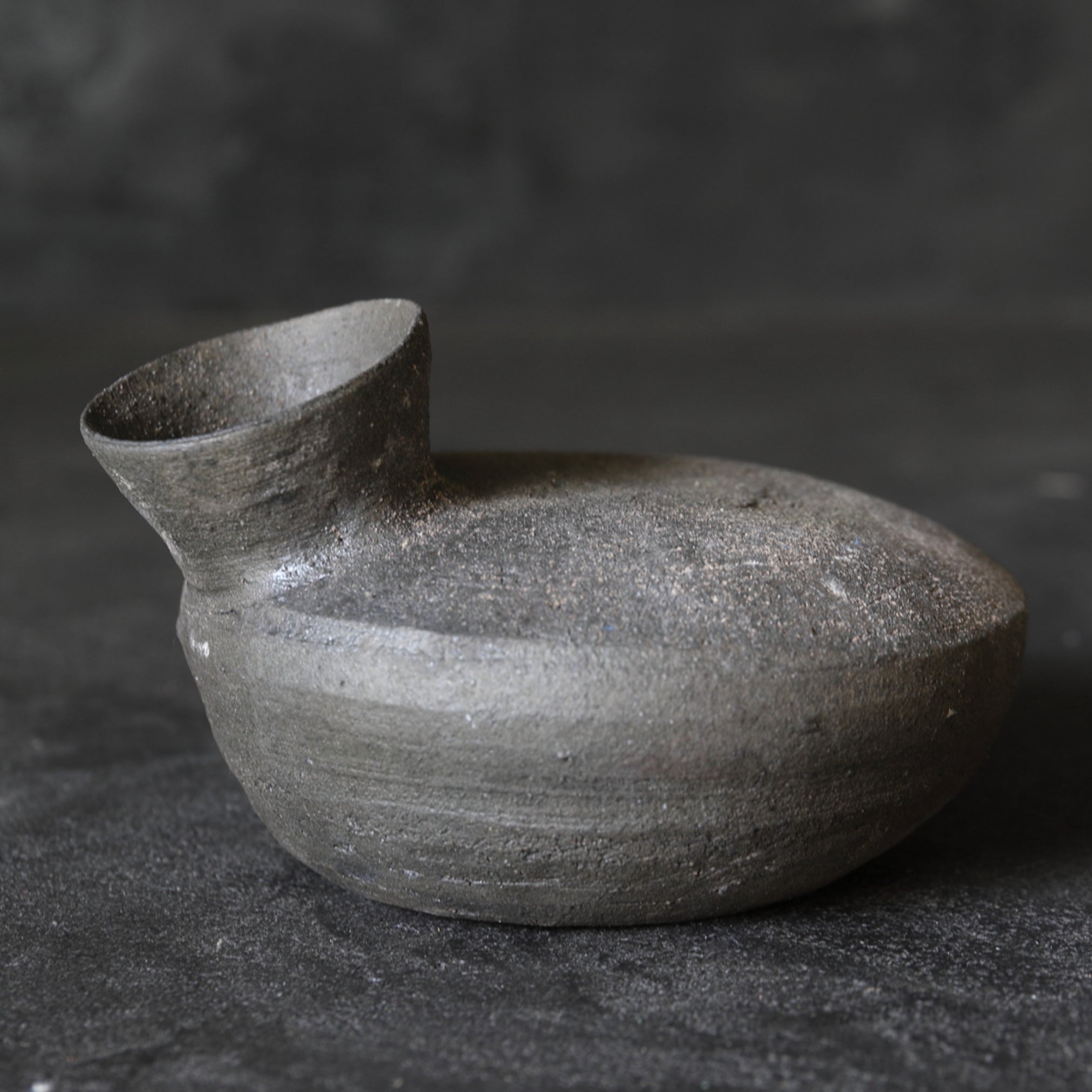 BOTTIGLIA PIATTA PICCOLA, Ceramica Sue, Periodo Nara(710–794 d.C.)