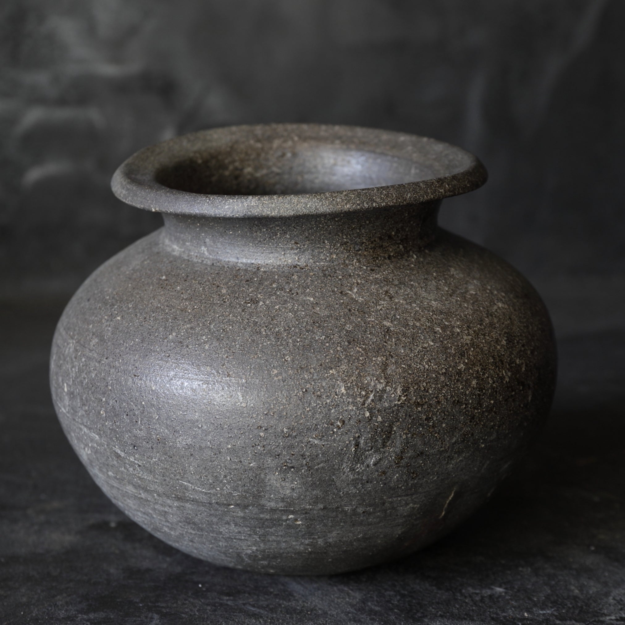 須恵器 壺 古墳時代/250-581CE – 入蘆花（ロカニイル）