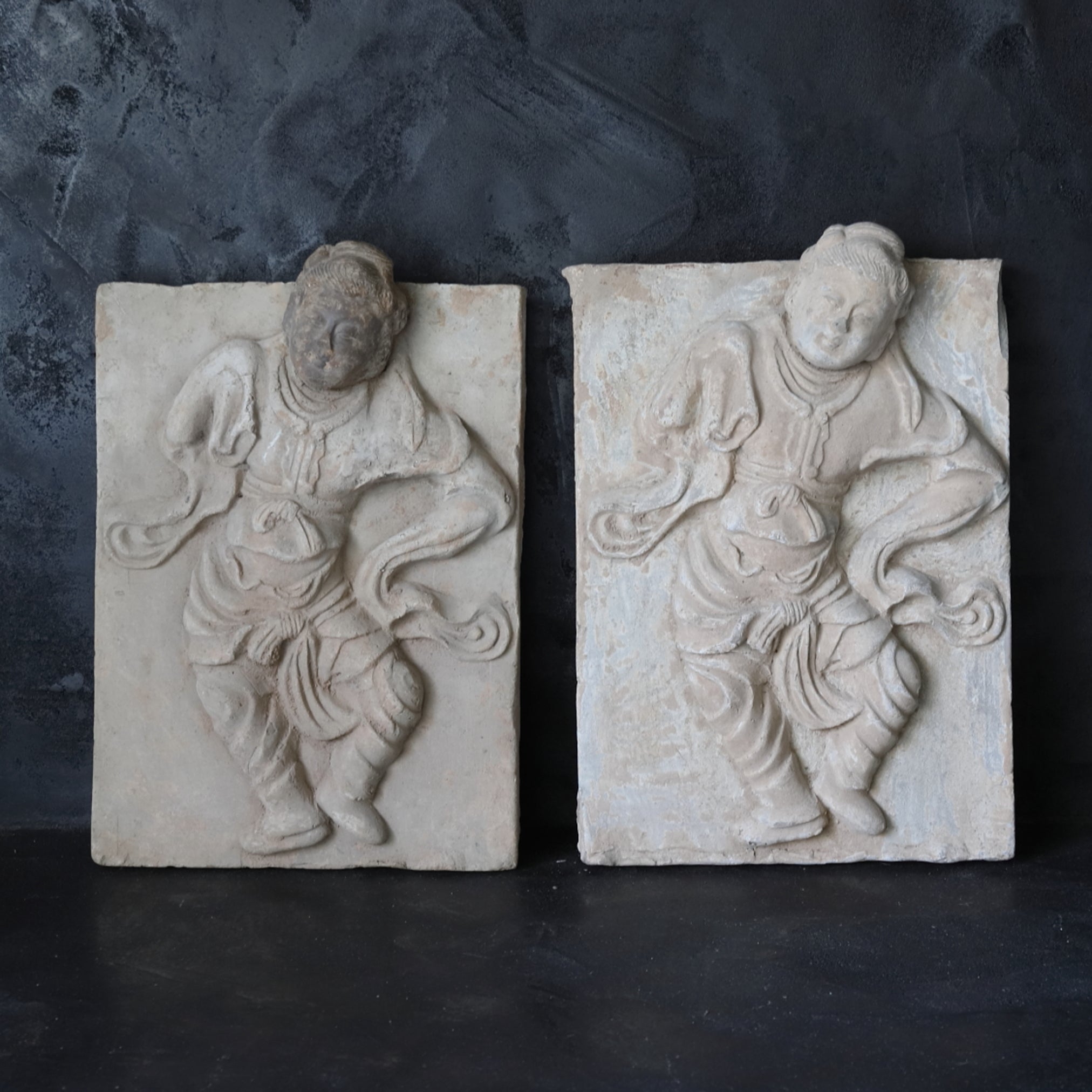STELE DI MUSICISTA, Terracotta grigia, coppia, Dinastia Tang(618–907 d.C.)