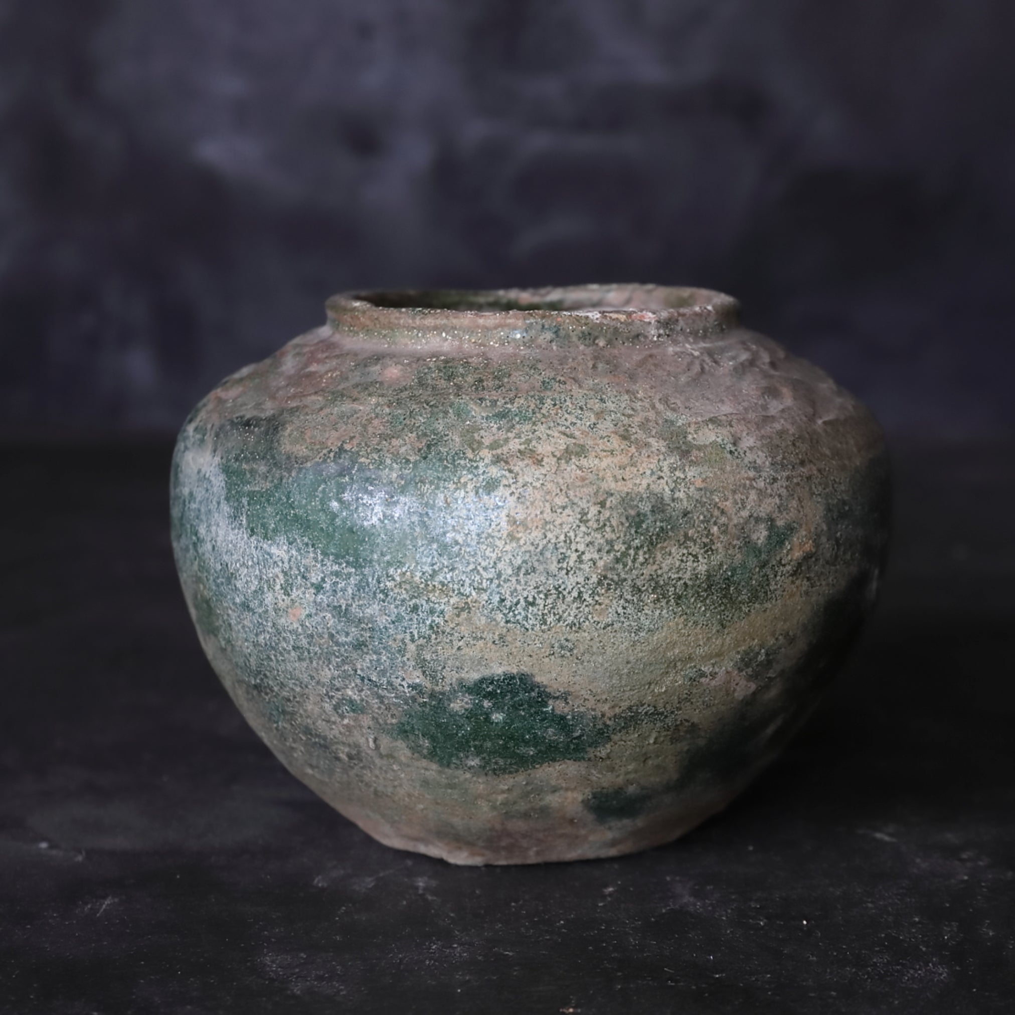 緑釉壺 漢王朝時代/206BCE-220CE – 入蘆花（ロカニイル）