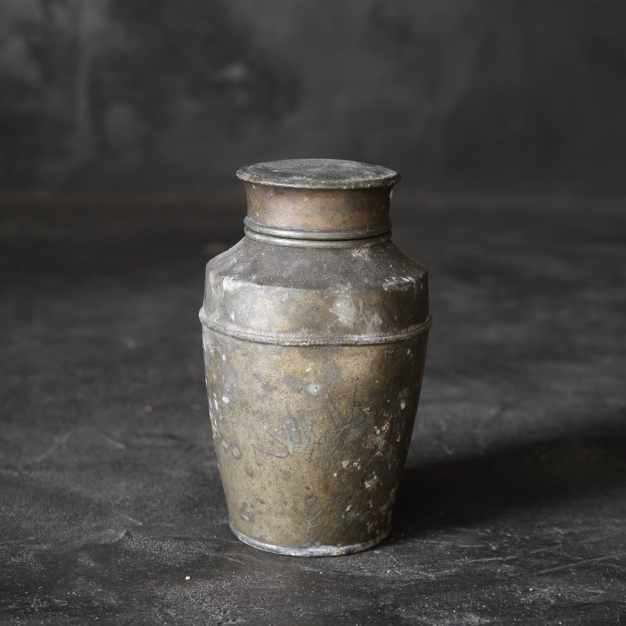 古锡茶叶罐(清朝, 公元1616年–1911年)