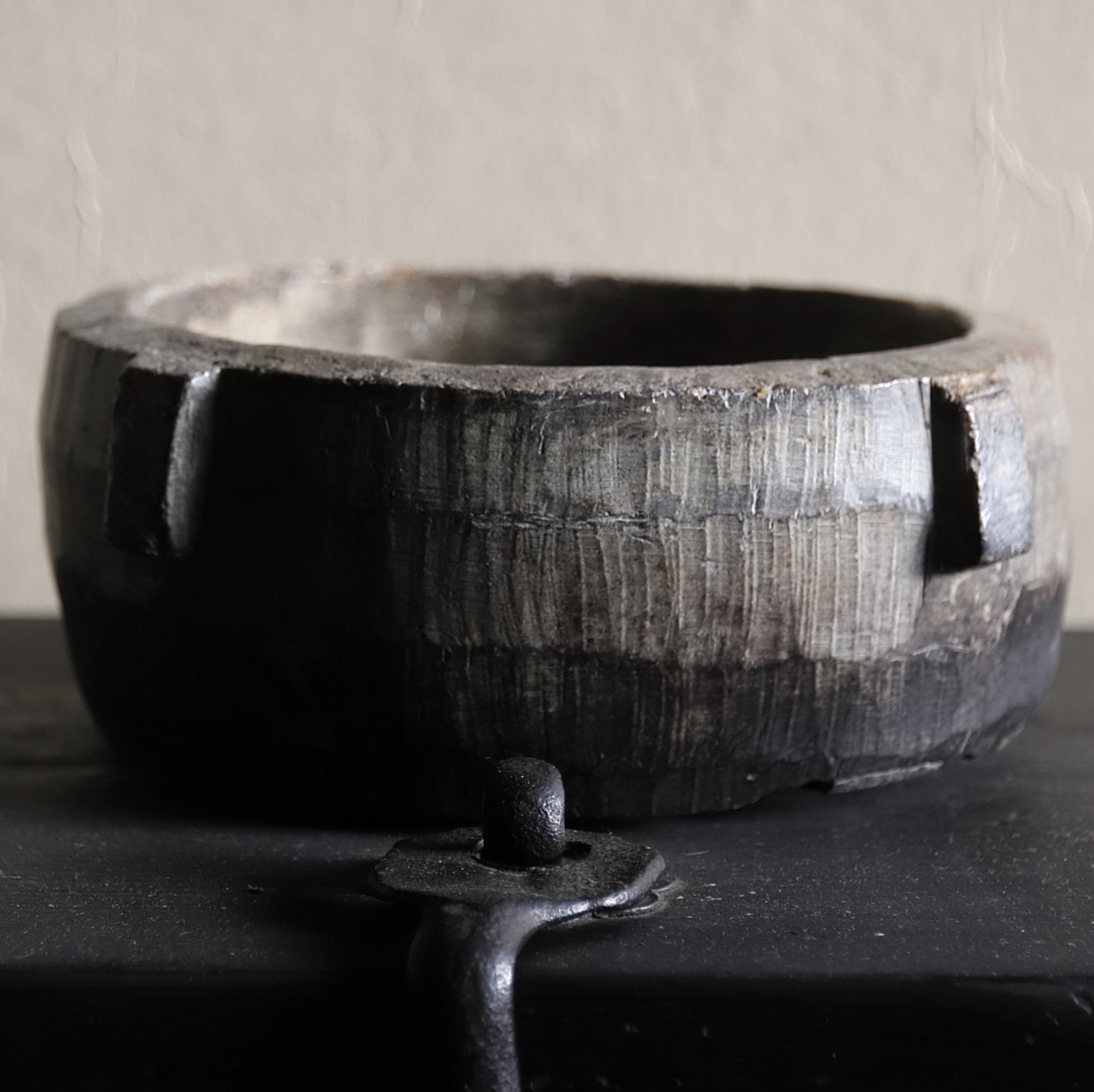 POT EN PIERRE EN STÉATITE, Période Heian(794–1185 apr. J.-C.)