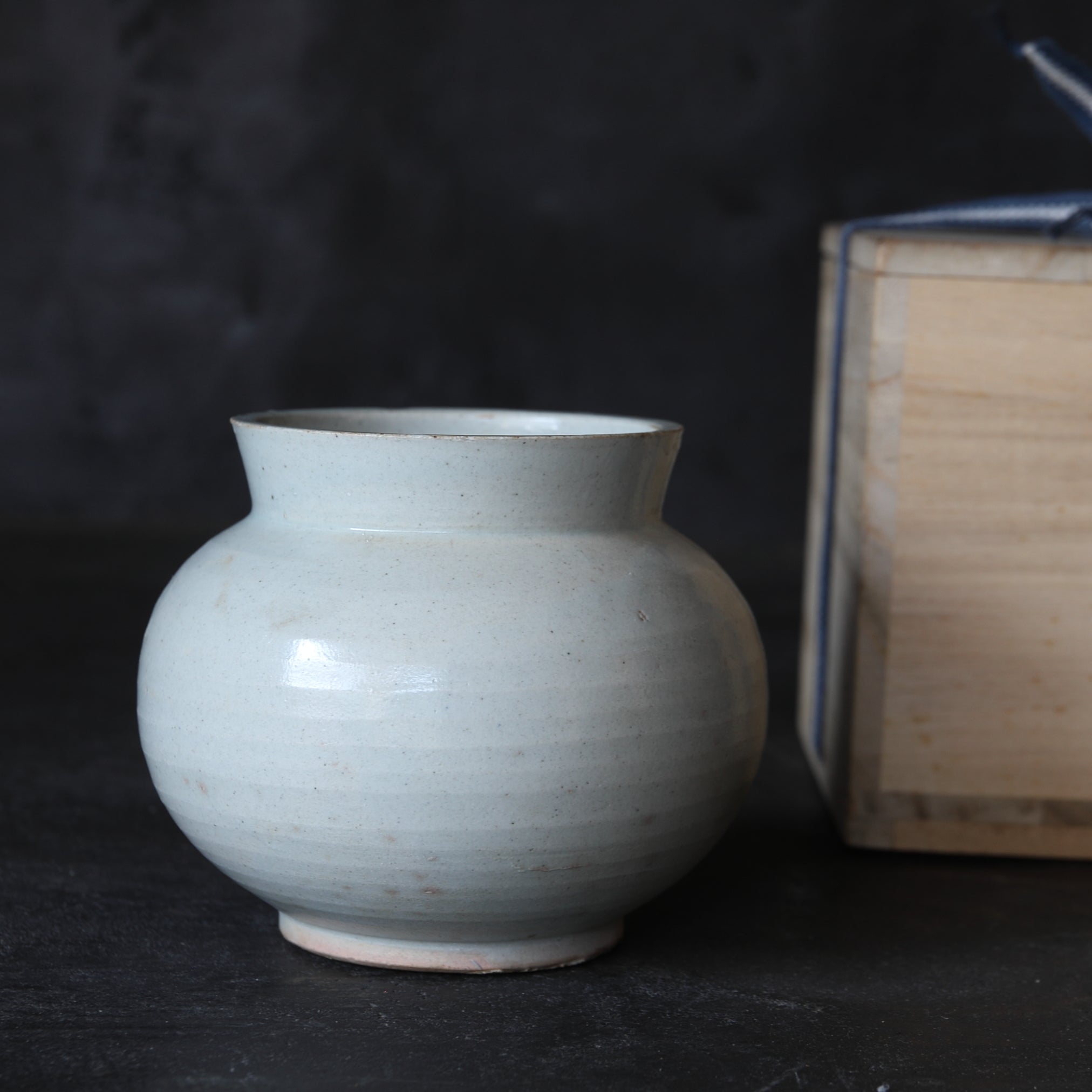 VASO PICCOLO, Porcellana bianca, Dinastia Joseon(1392–1897 d.C.)