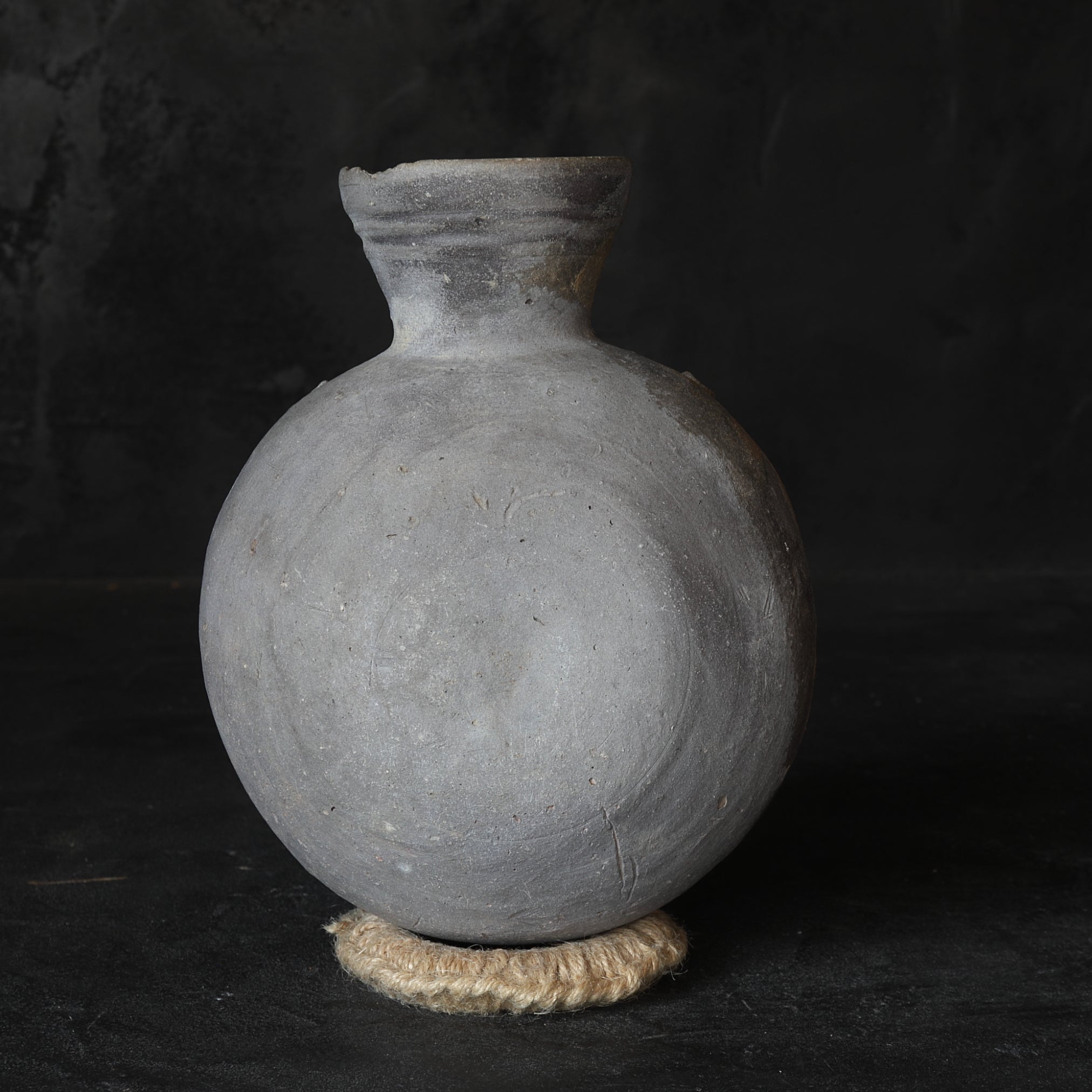 BOTTIGLIA CON MANICO, Ceramica Sue, Periodo Kofun(250–581 d.C.)
