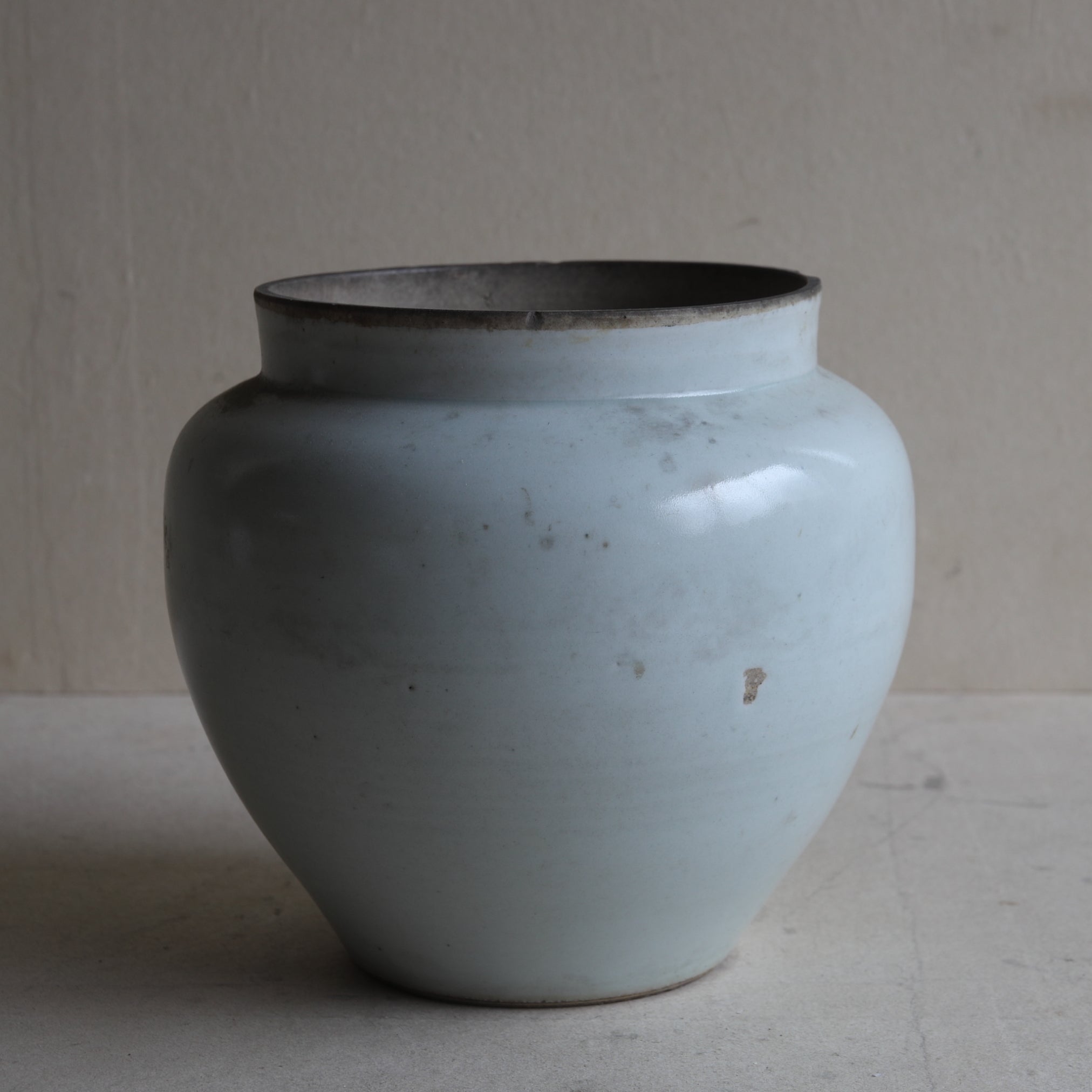 JAR, Ko-Imari, white porcelain, Edo Period(1603–1867CE)