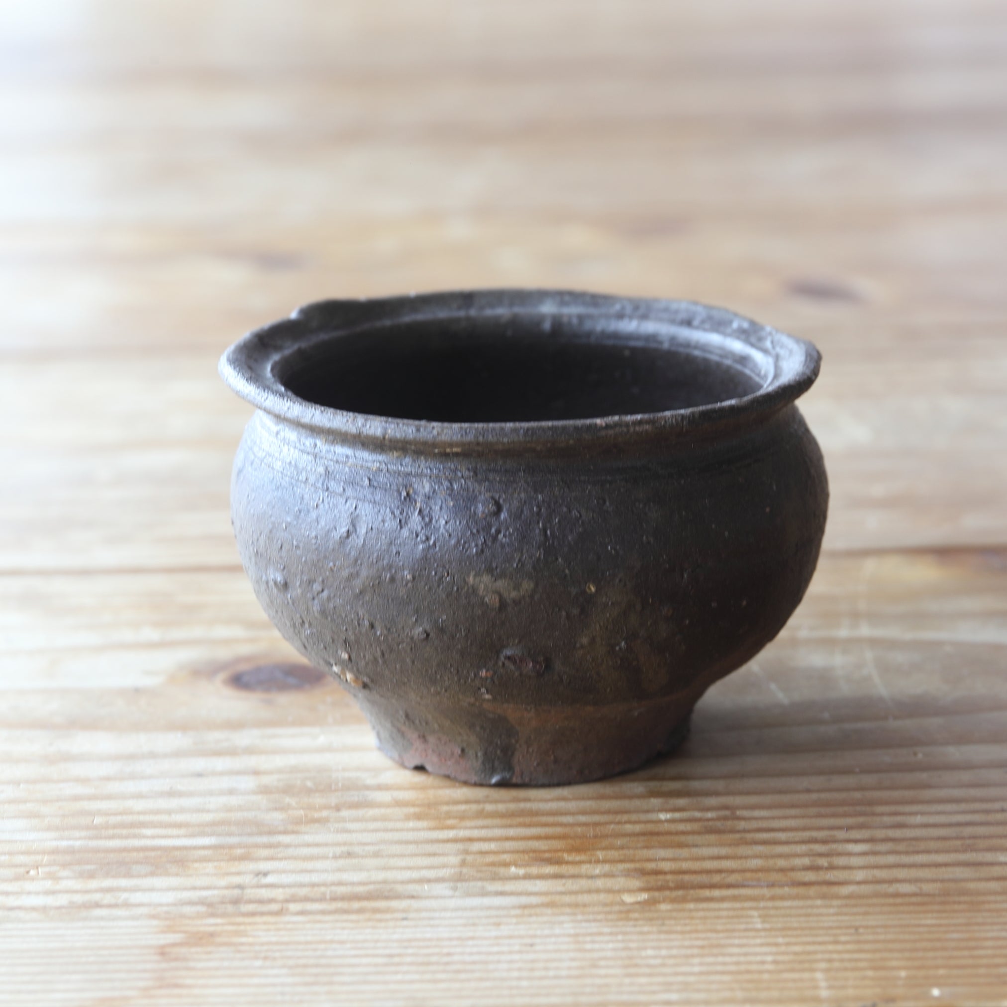 VASO PICCOLO, fornace Cizhou, smaltato bruno, Dinastia Yuan(1206–1368 d.C.)