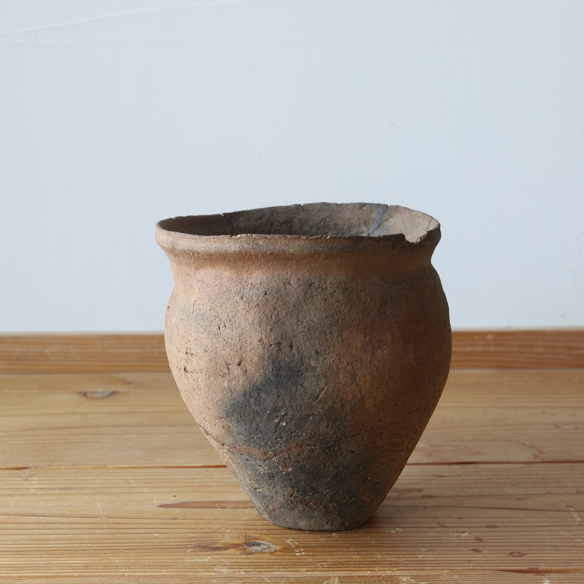 TERRACOTTA / GIARA A BOCCA LARGA, Terracotta, Periodo Yayoi(300 a.C.–250 d.C.)