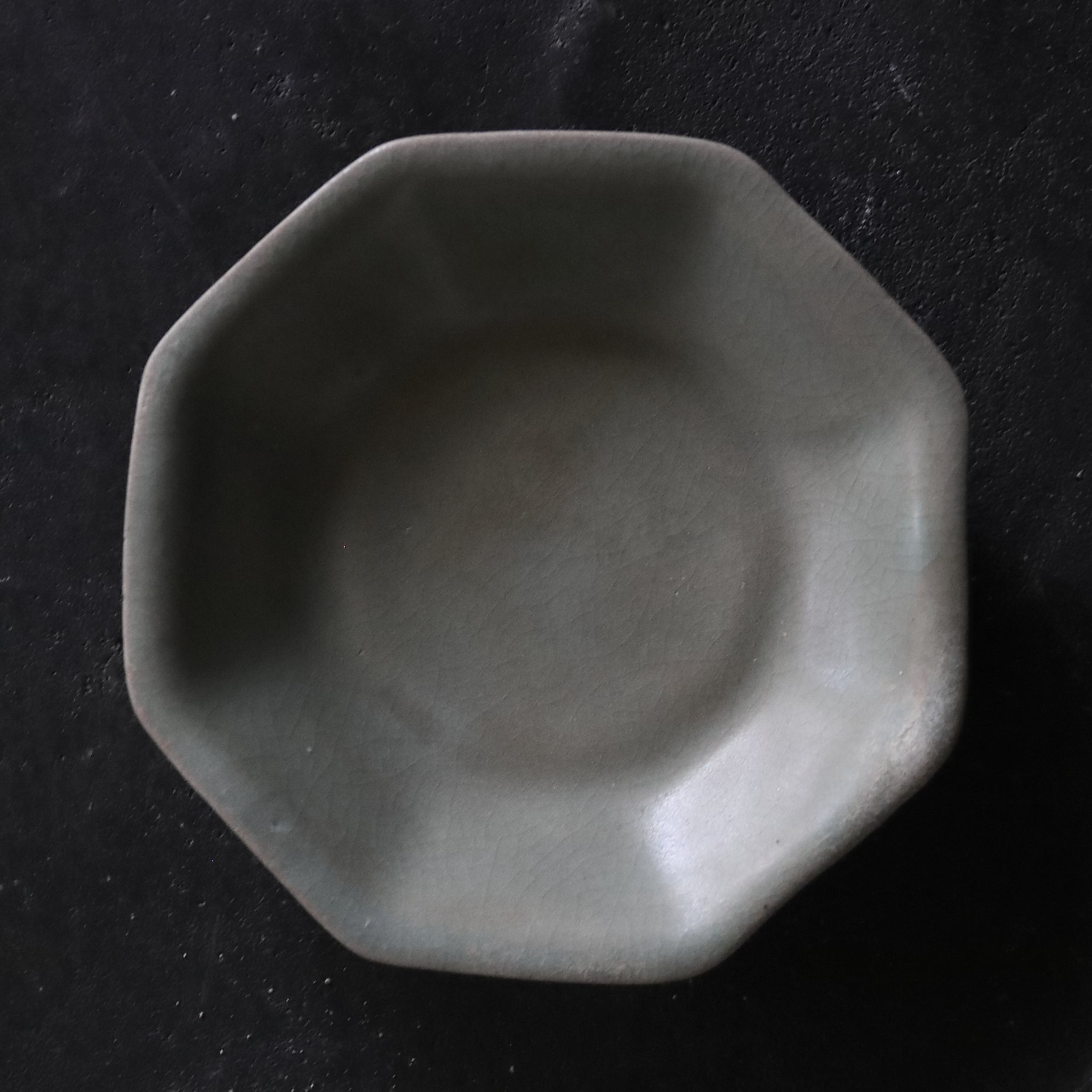PIATTO OTTAGONALE, Celadon Goryeo, Dinastia Goryeo(918–1392 d.C.)