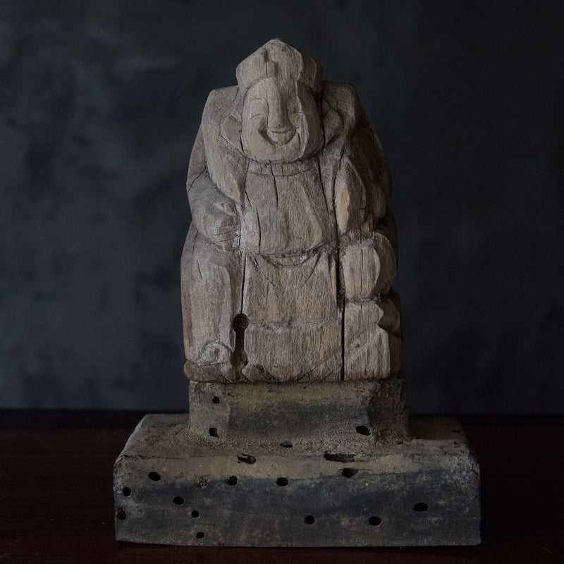 枯萎的大黑天机雕像江户时代/1603-1867CE
