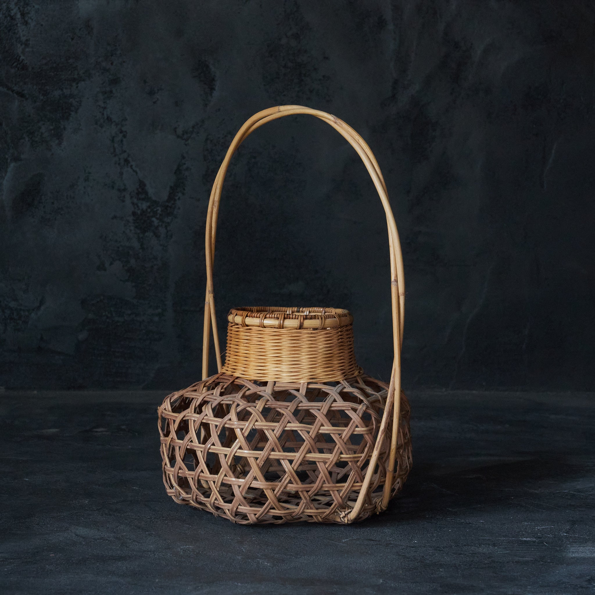 Sencha Runaway, Amber-colored Woven Basket, Taisho Period/1912-1926CE