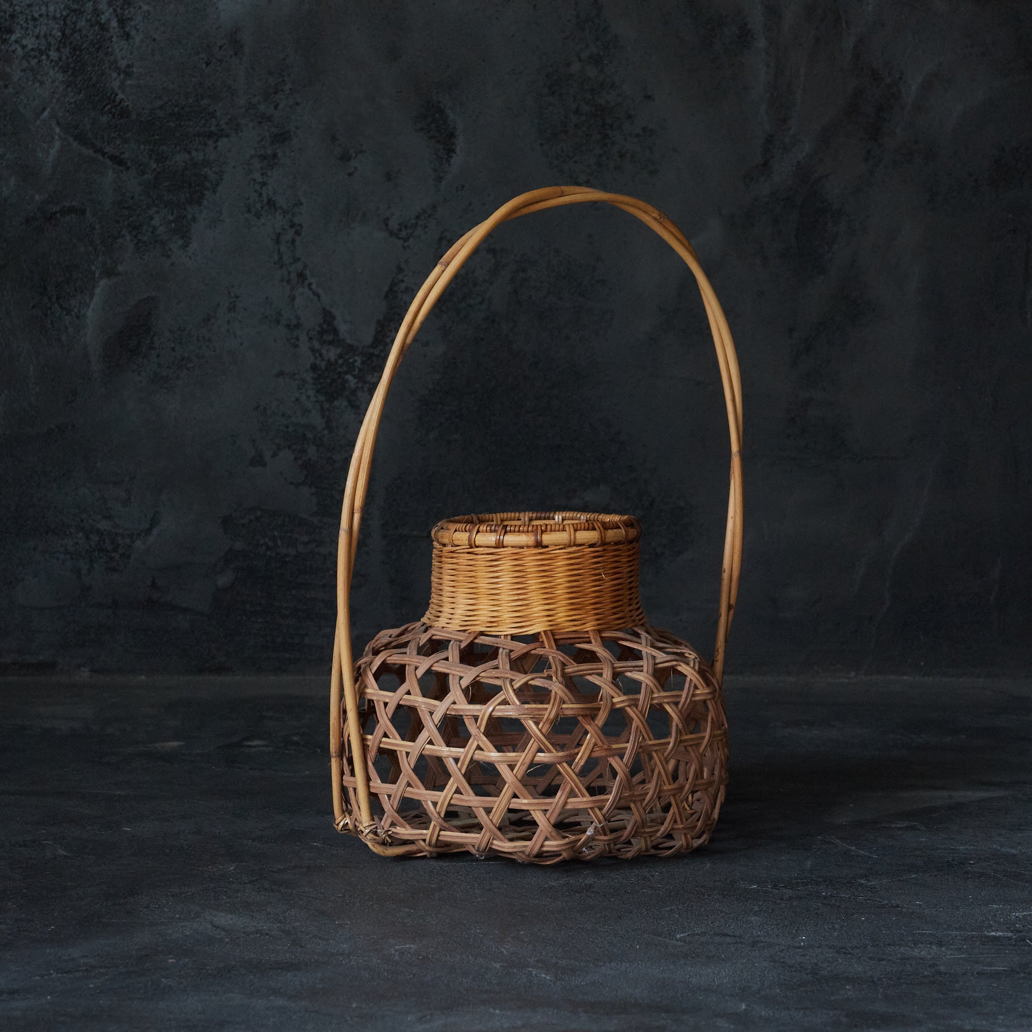 Sencha Runaway, Amber-colored Woven Basket, Taisho Period/1912-1926CE