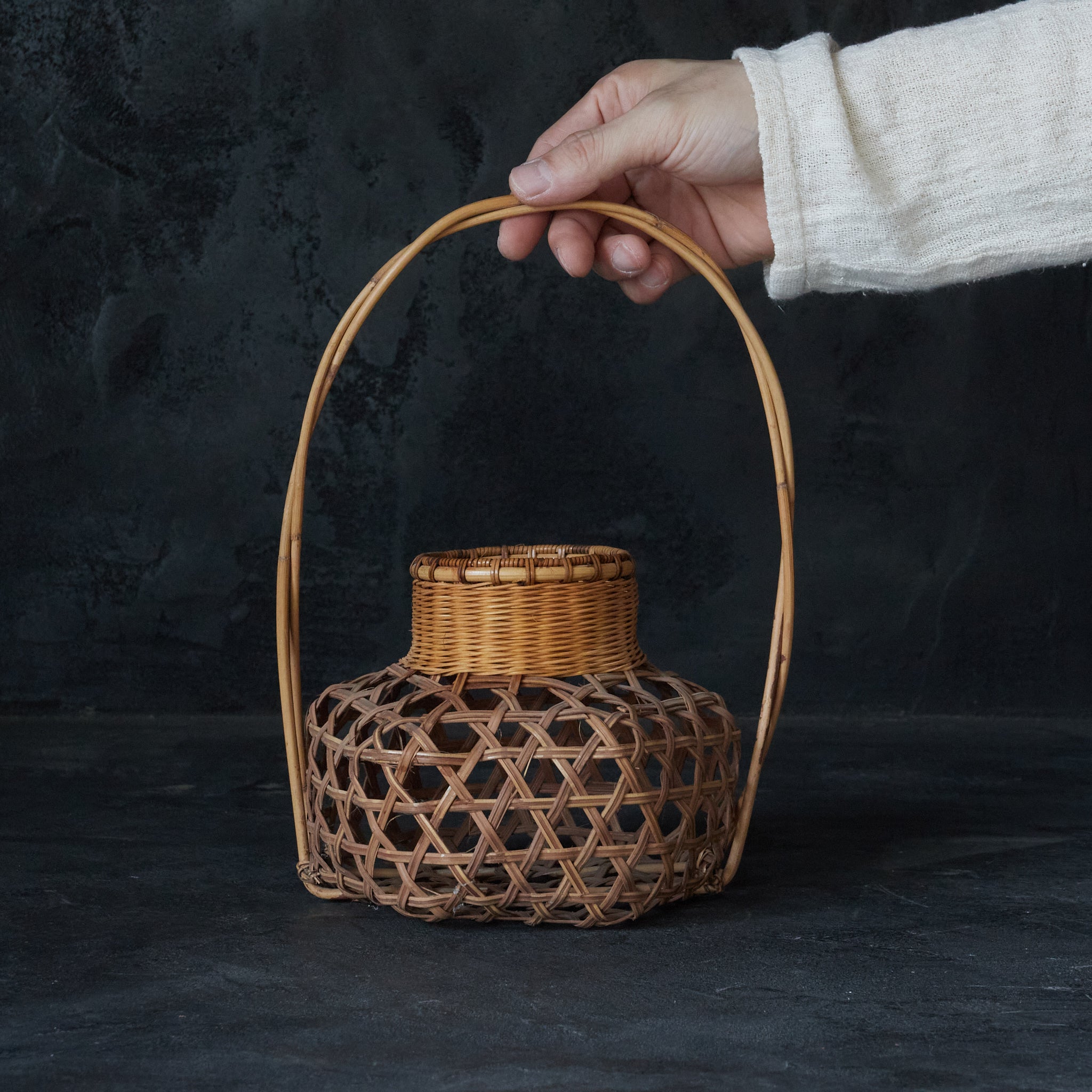 Sencha Runaway, Amber-colored Woven Basket, Taisho Period/1912-1926CE