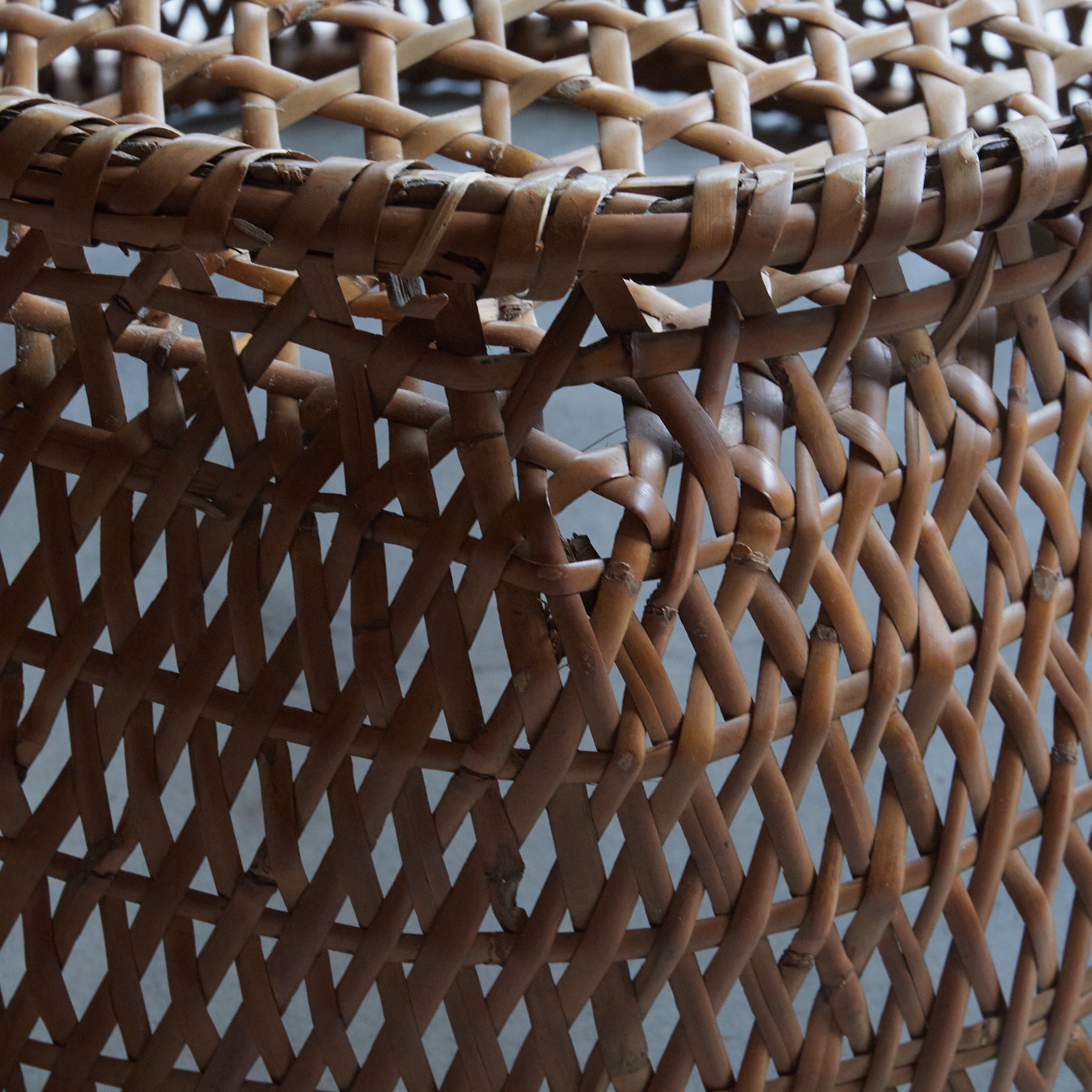 Amber-colored six-sided bamboo basket Taisho period/1912-1926CE