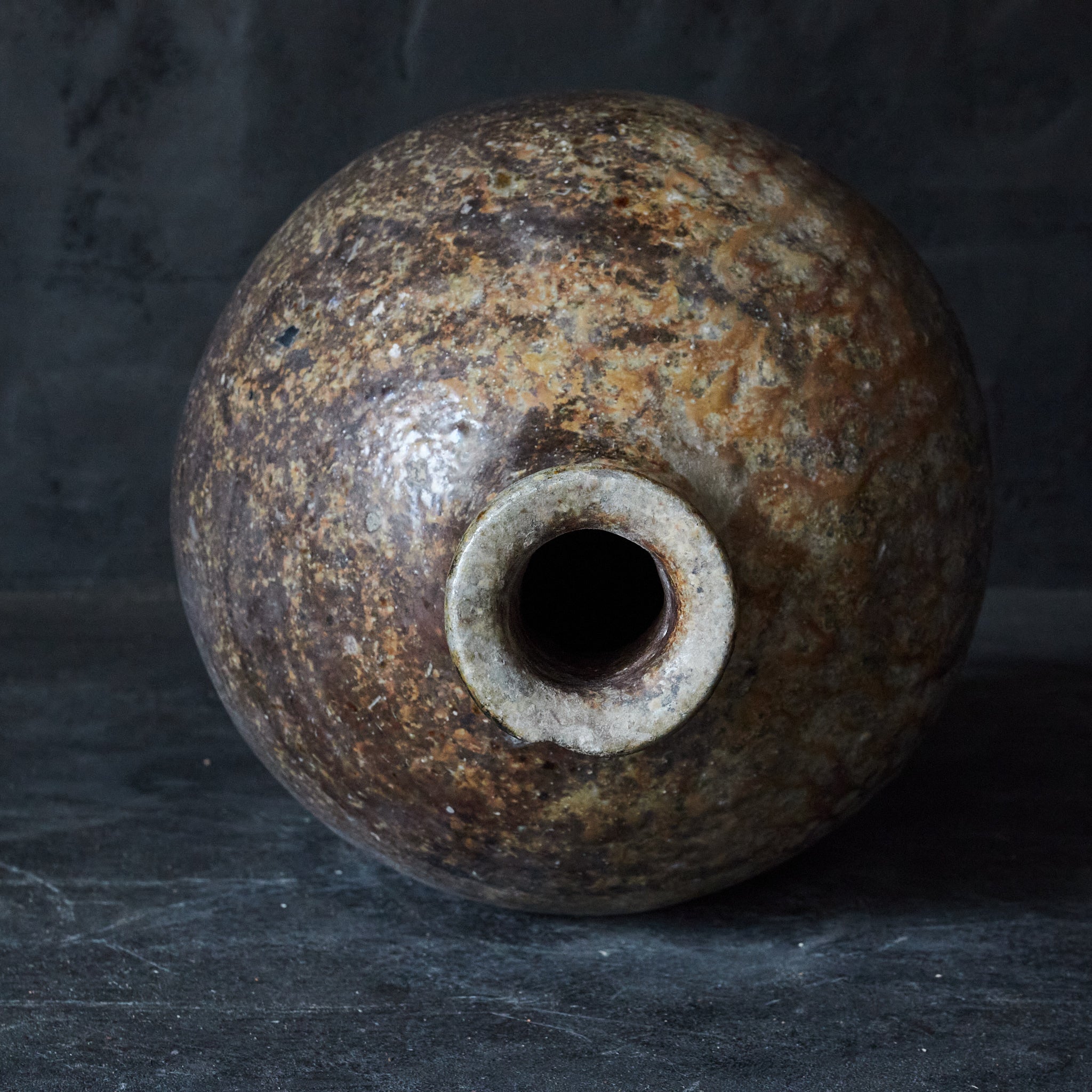 江戸時代 古常滑 窯変舟徳利（1603–1867 CE） | 入蘆花（ロカニイル）