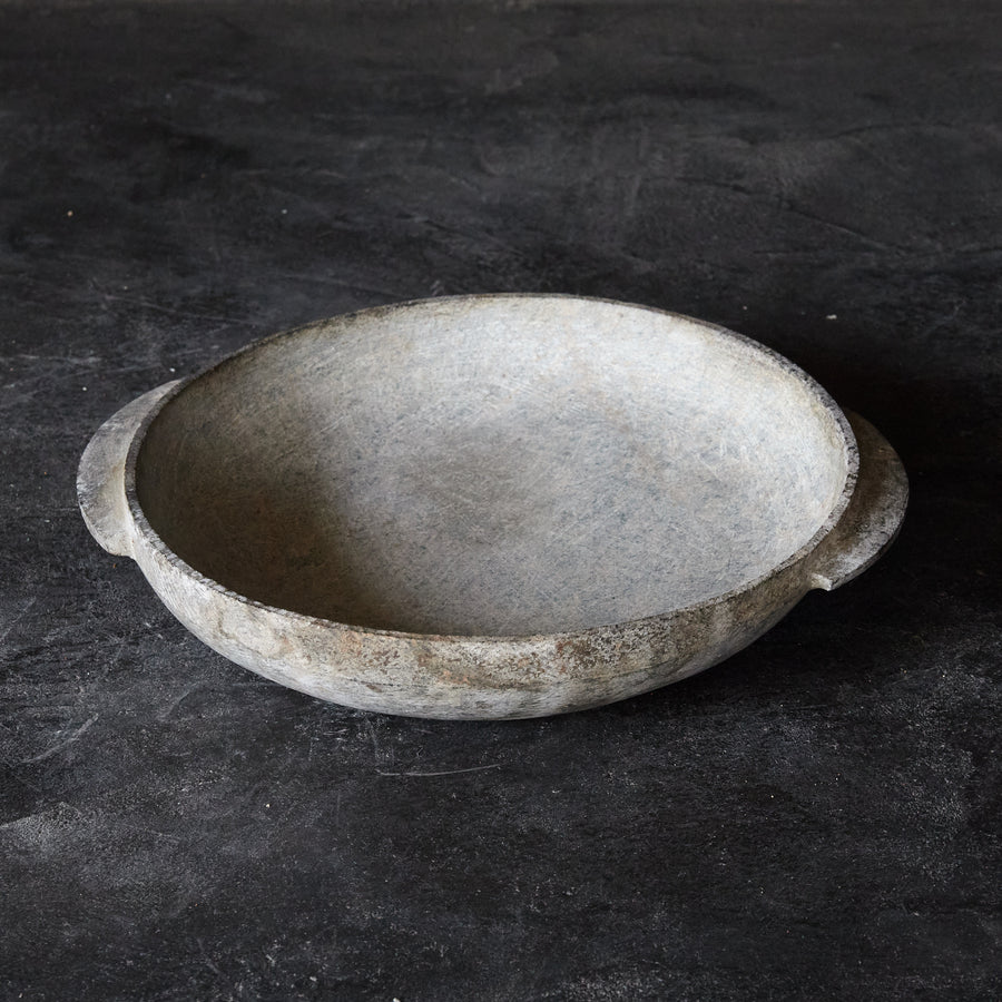 李朝 石皿（1392–1897 CE）