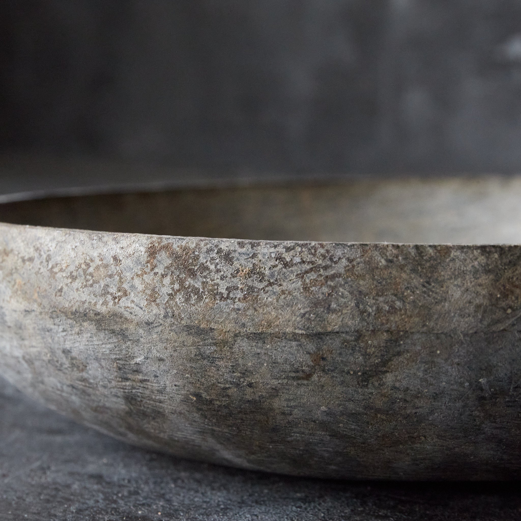 Stone-carved plate with handle, Joseon Dynasty/1392-1897CE