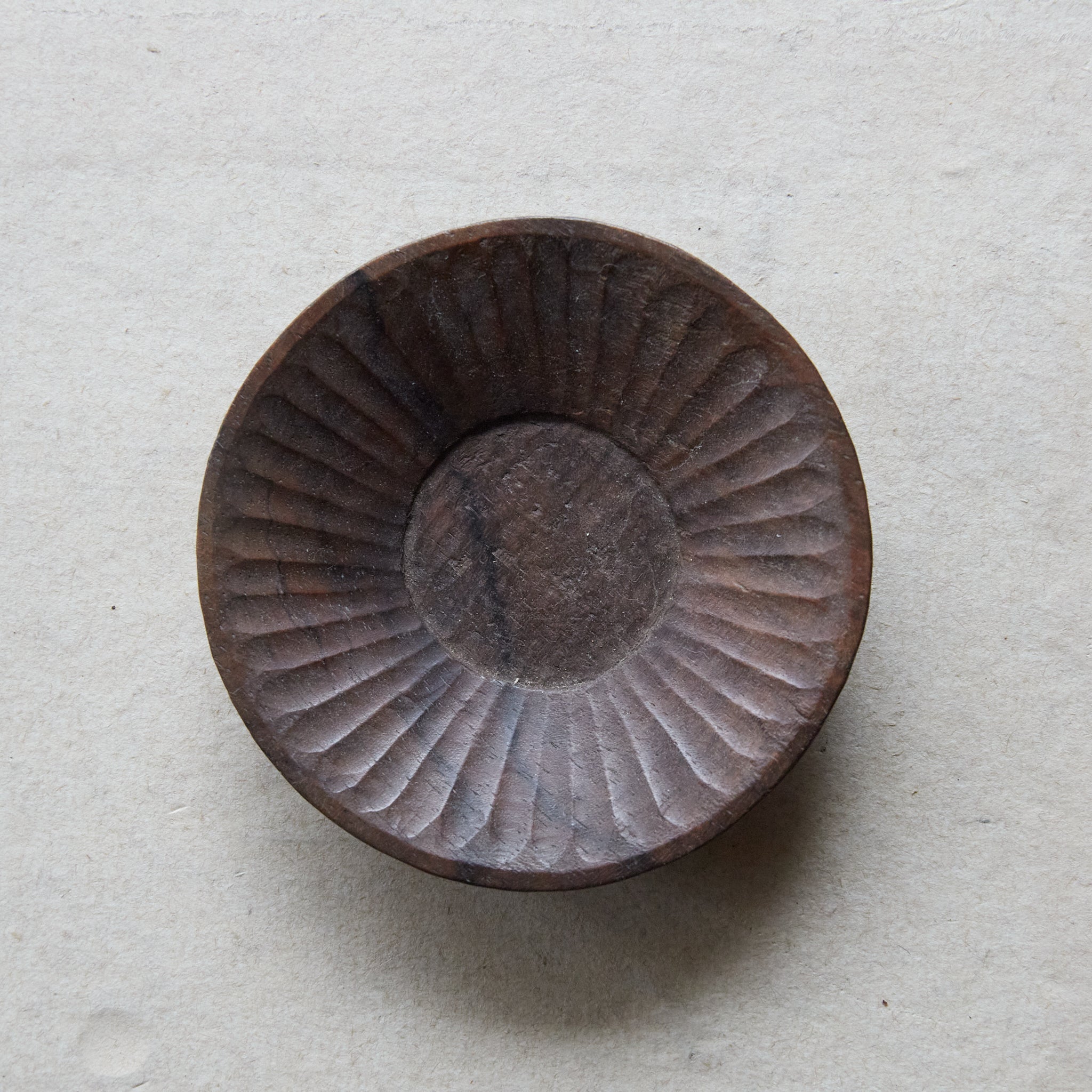大正 黒柿の小さな茶托 5客揃（1912–1926 CE） | 入蘆花（ロカニイル）
