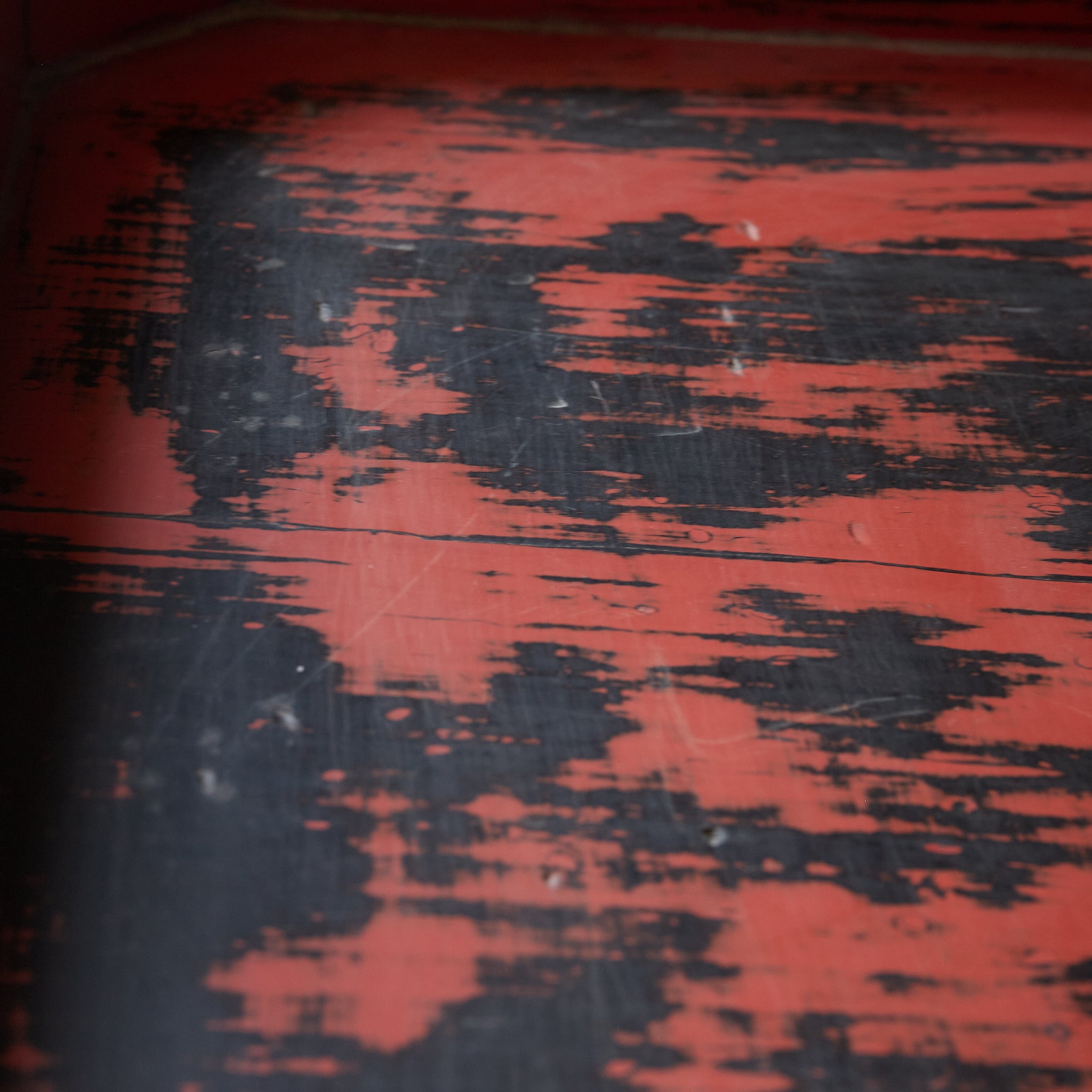 室町時代 根来 隅切盆（1336–1573 CE） | 入蘆花（ロカニイル）