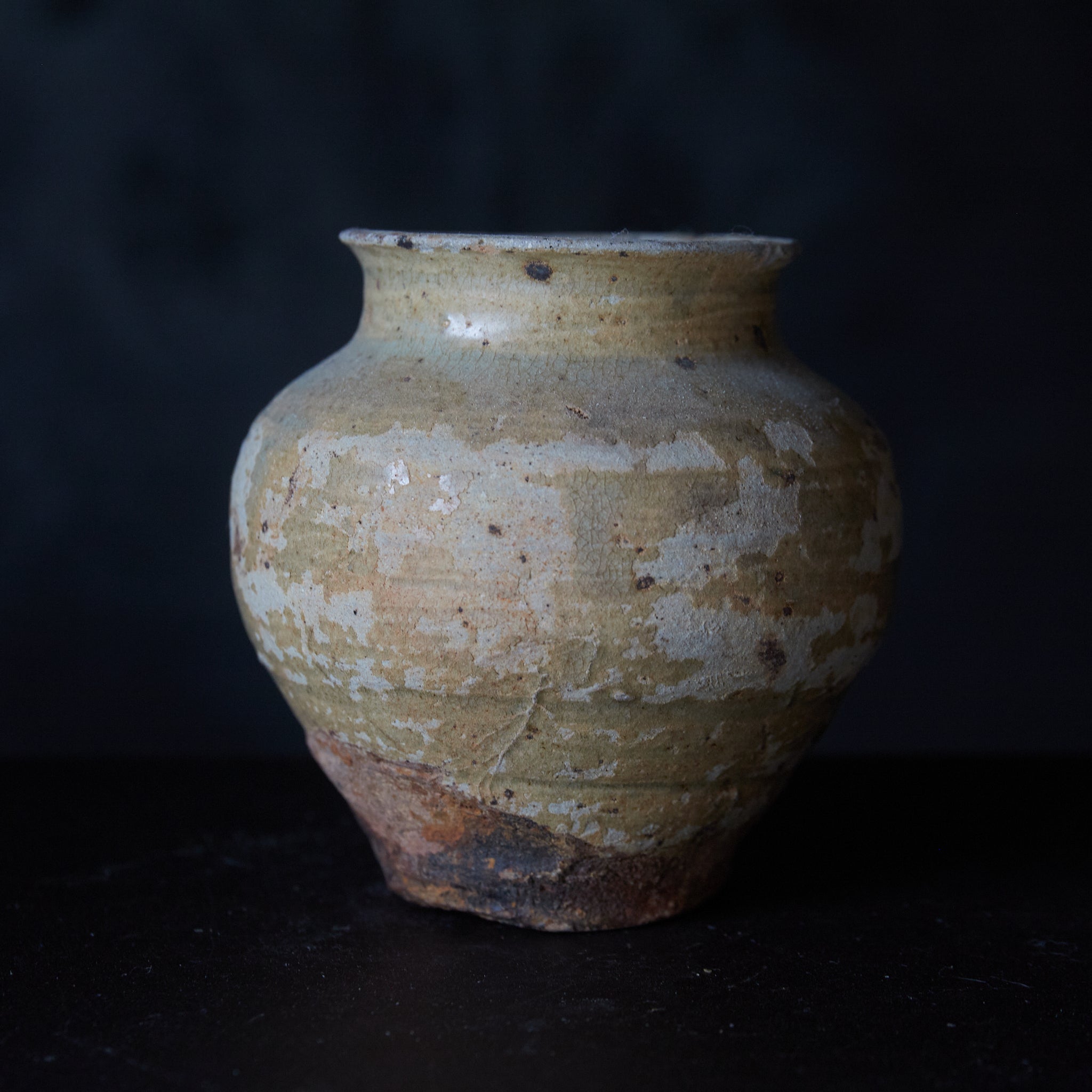 Furuseto Ash glaze small pot Muromachi period/1336-1573CE