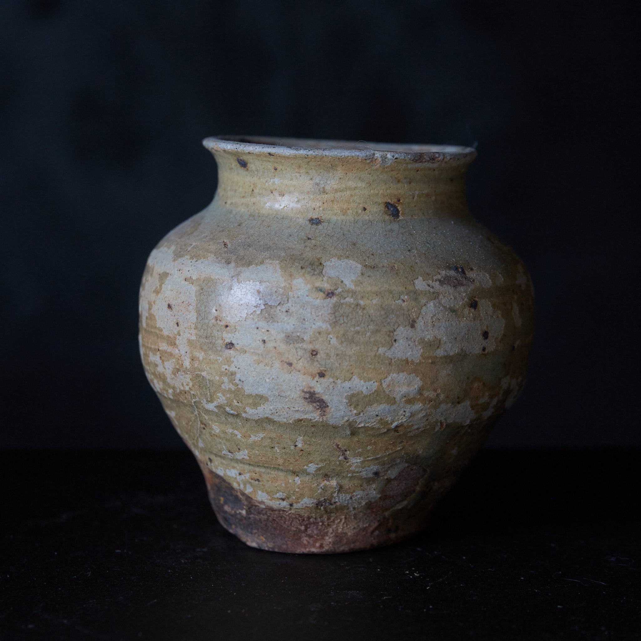 Furuseto Ash glaze small pot Muromachi period/1336-1573CE