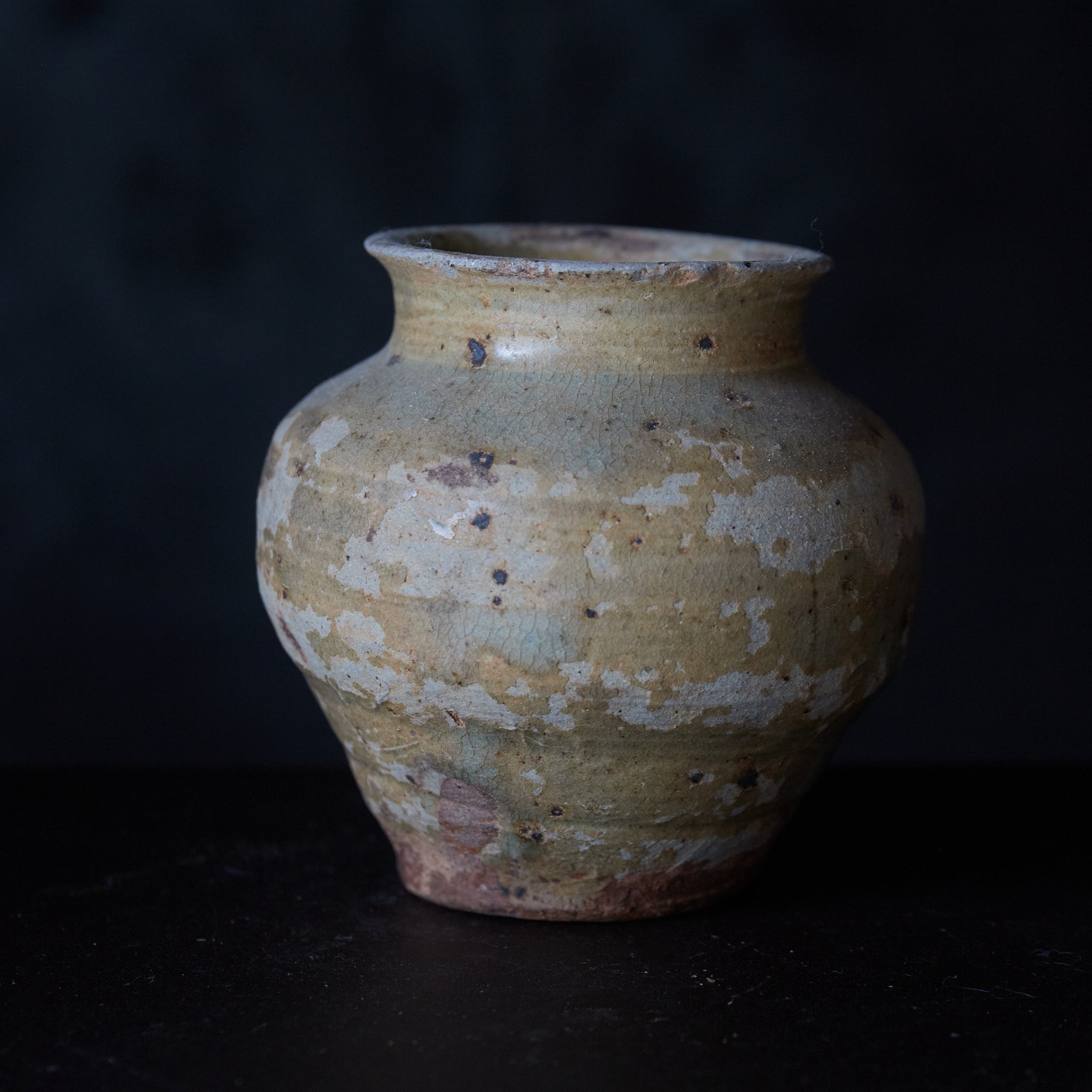 Furuseto Ash glaze small pot Muromachi period/1336-1573CE