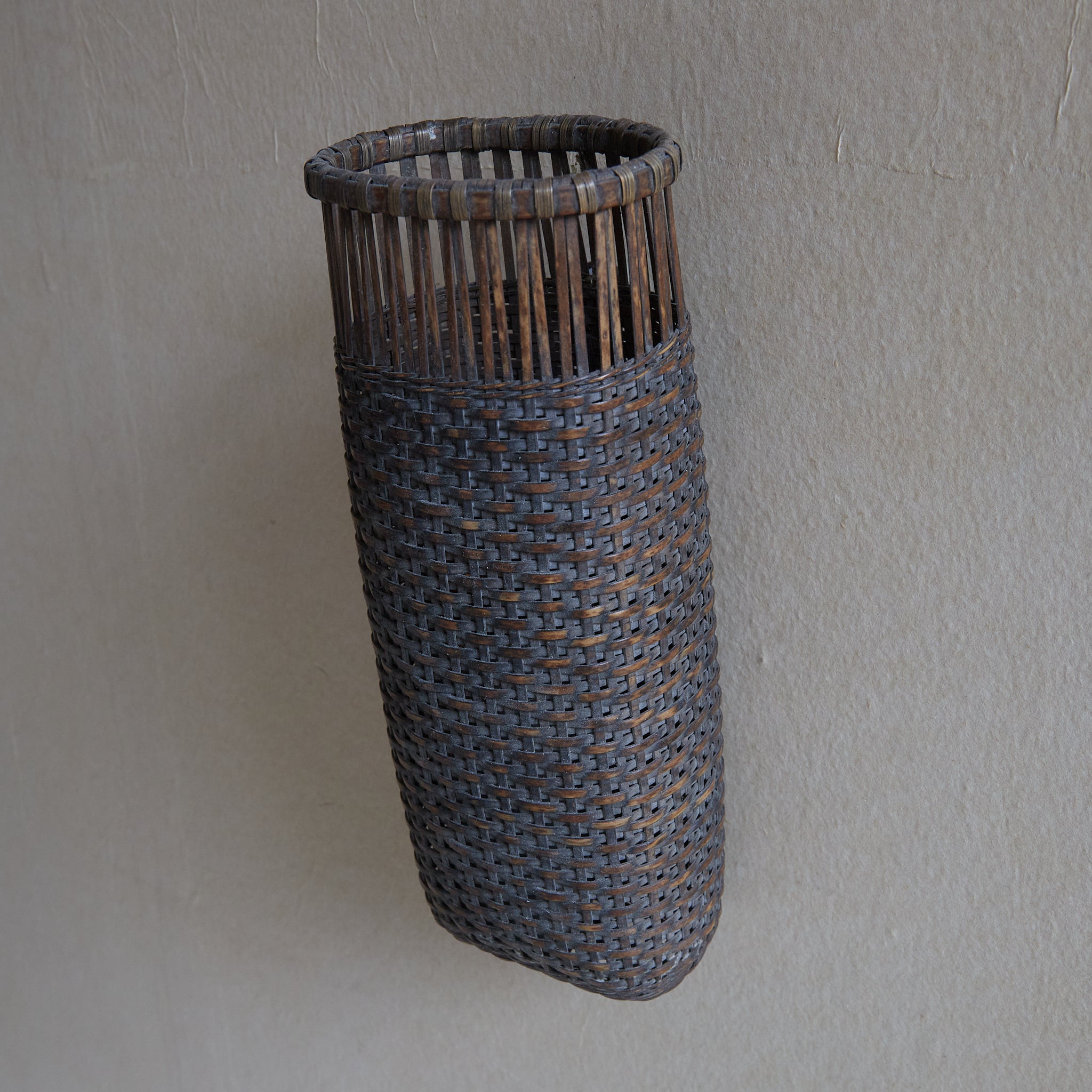 Old bamboo tea basket with hanging flower vase Edo-Meiji period/1603-1912CE