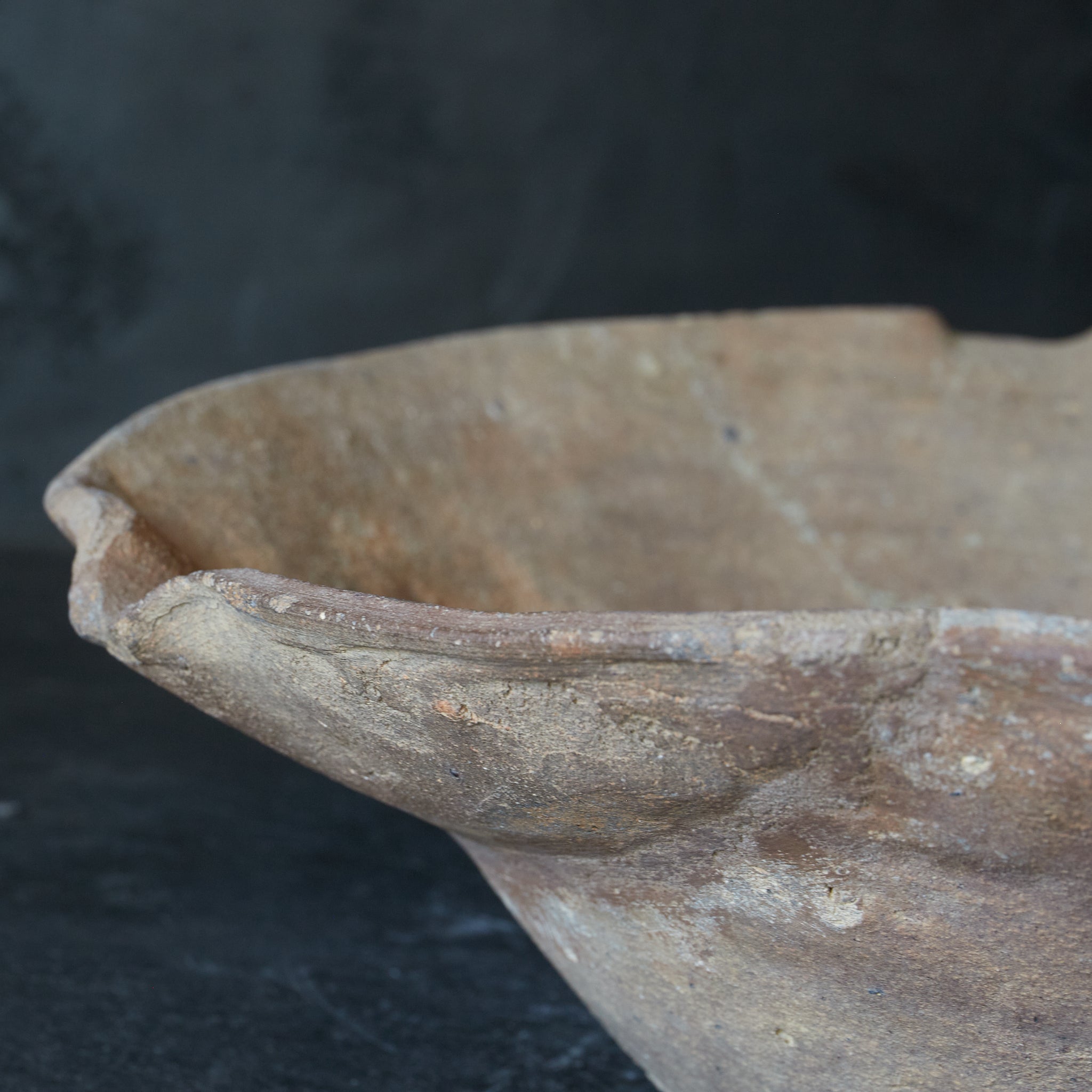 Old Tokoname Three-mouthed Large Bowl, Kamakura Period/1185-1333CE