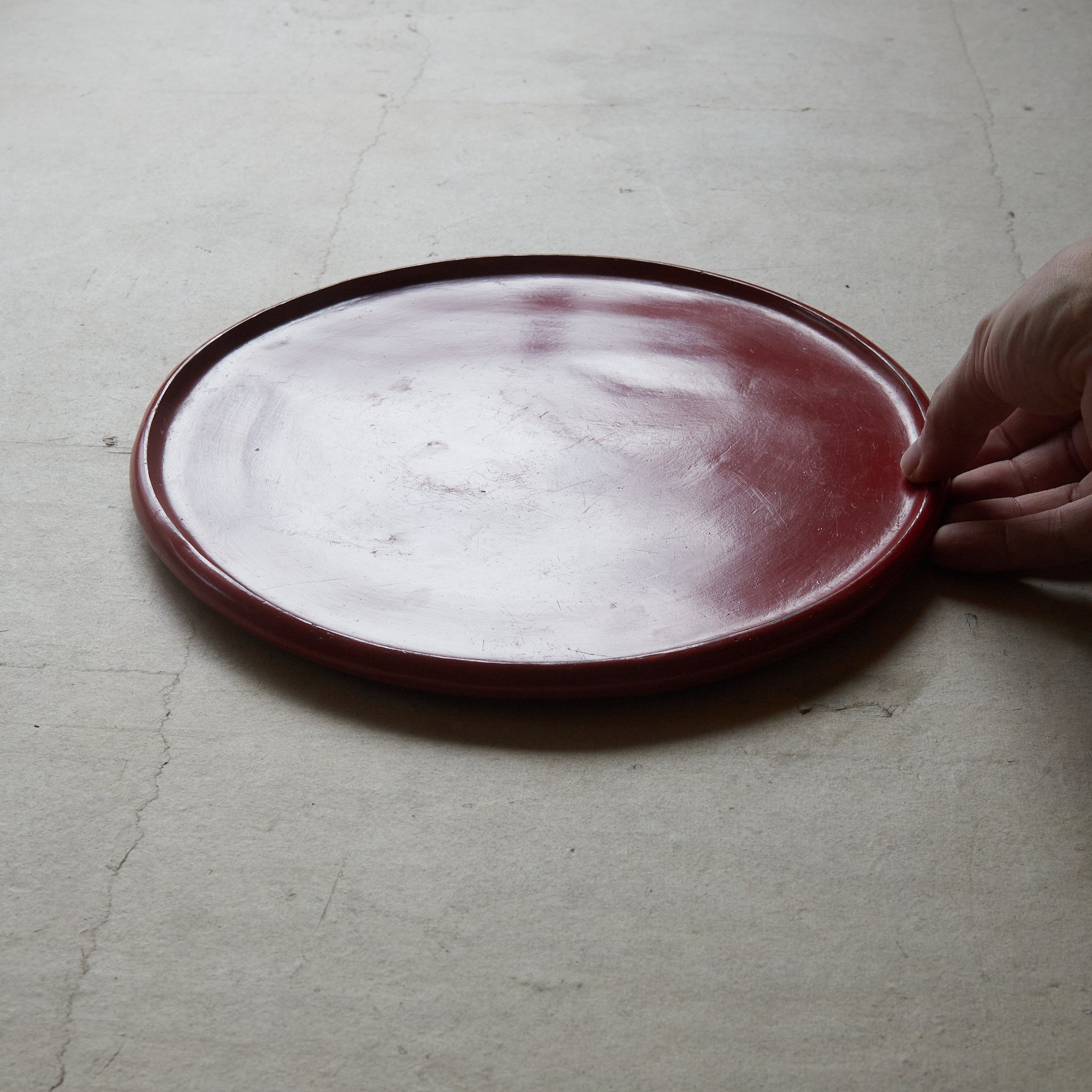 Antique round lacquer tea tray, Edo period/1603-1867CE