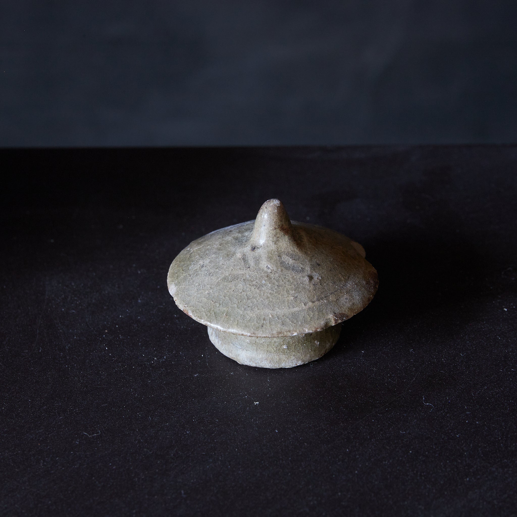 Small jar with Goryeo inlaid lid, tea caddy, Goryeo period/918-1392CE