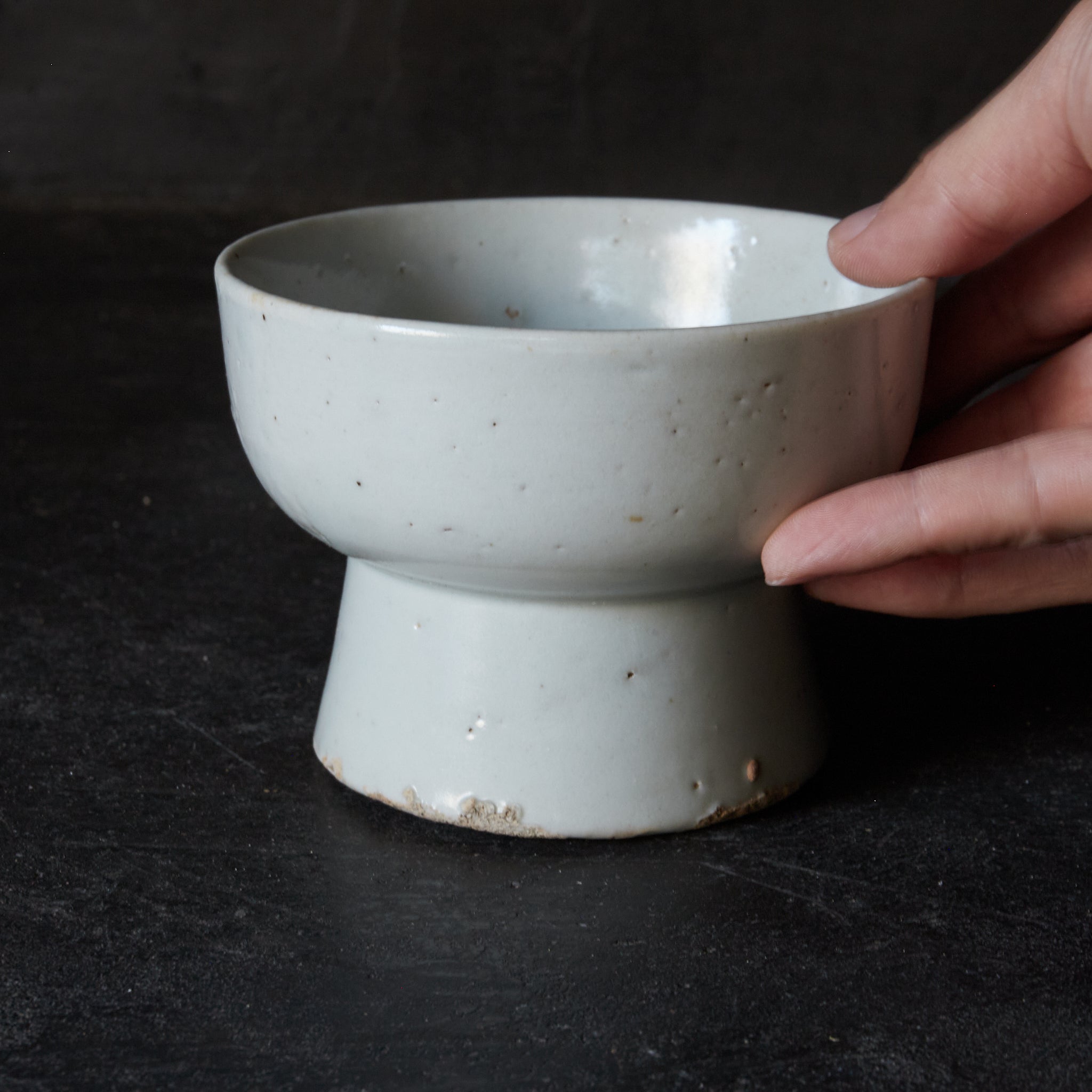 Yi Dynasty White Porcelain Bowl with Pedestal, Joseon Dynasty/1392-1897CE