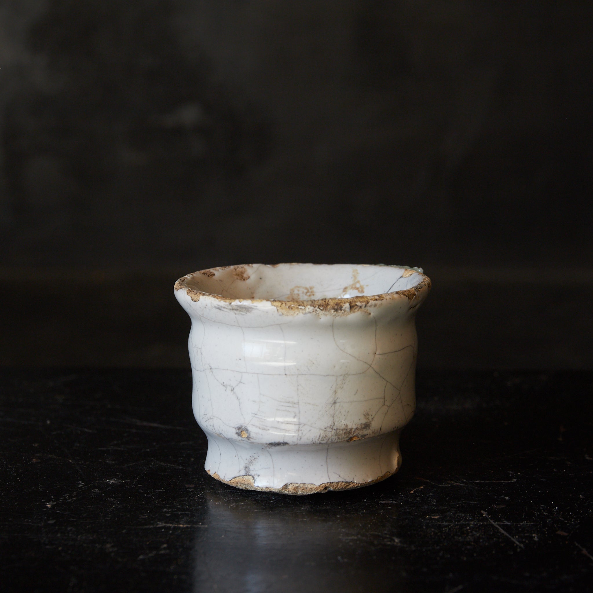 18th century white glazed Delft cup with wooden lid 16th-19th century