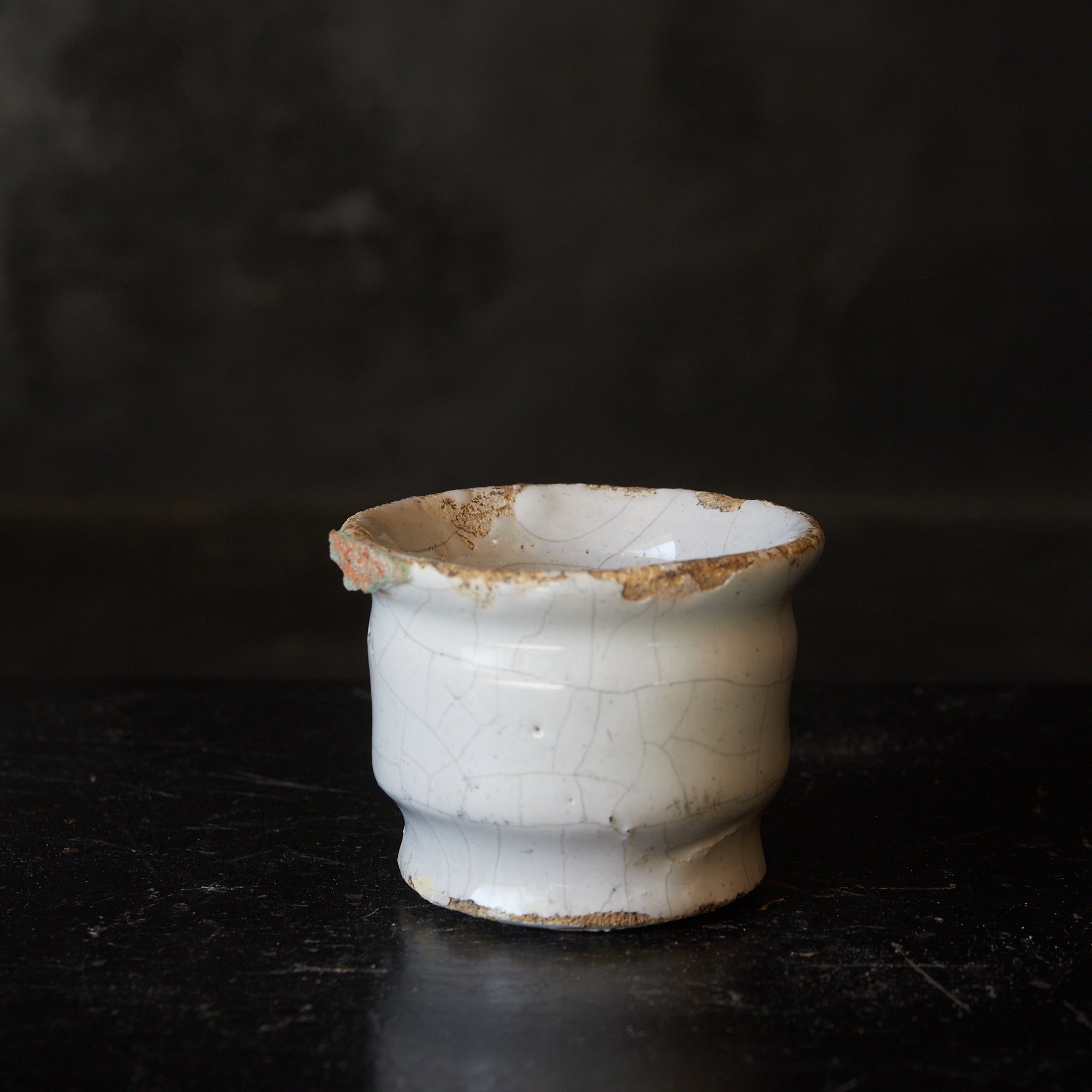 18th century white glazed Delft cup with wooden lid 16th-19th century