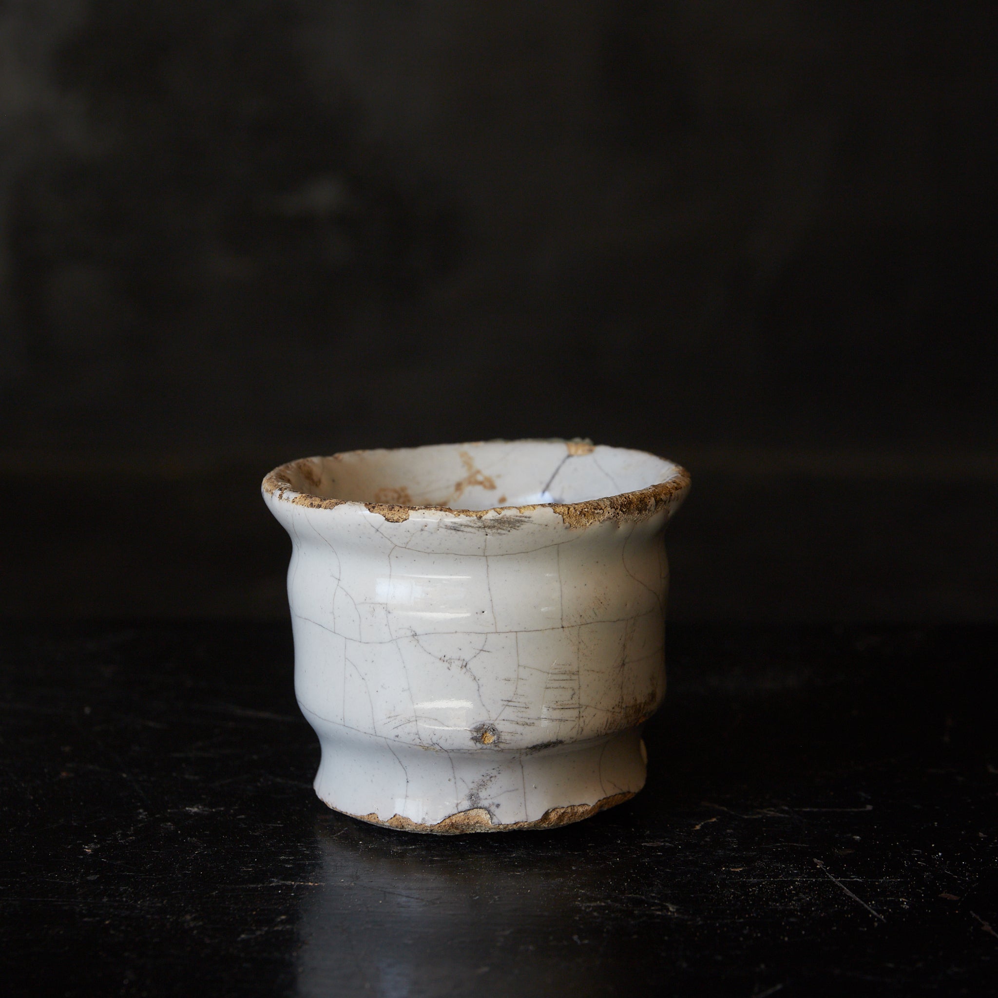 18th century white glazed Delft cup with wooden lid 16th-19th century