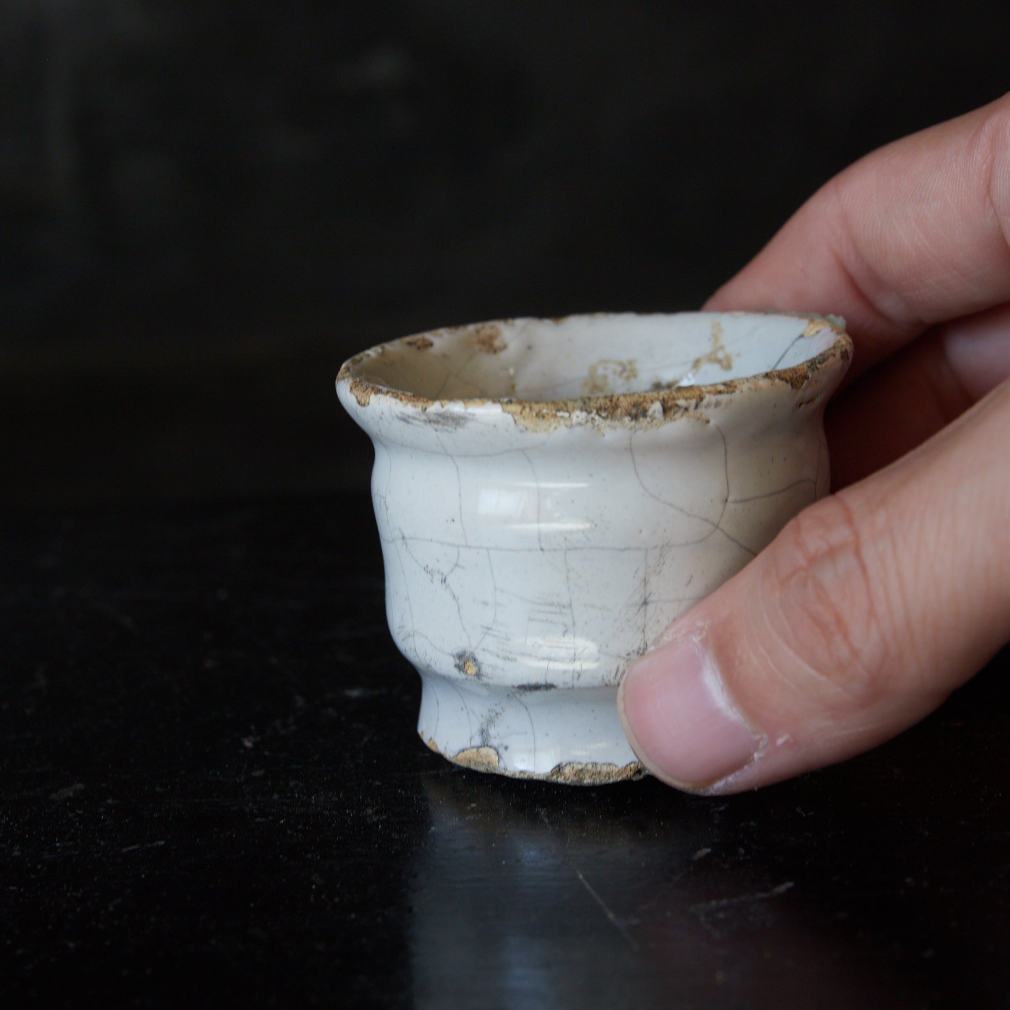 18th century white glazed Delft cup with wooden lid 16th-19th century