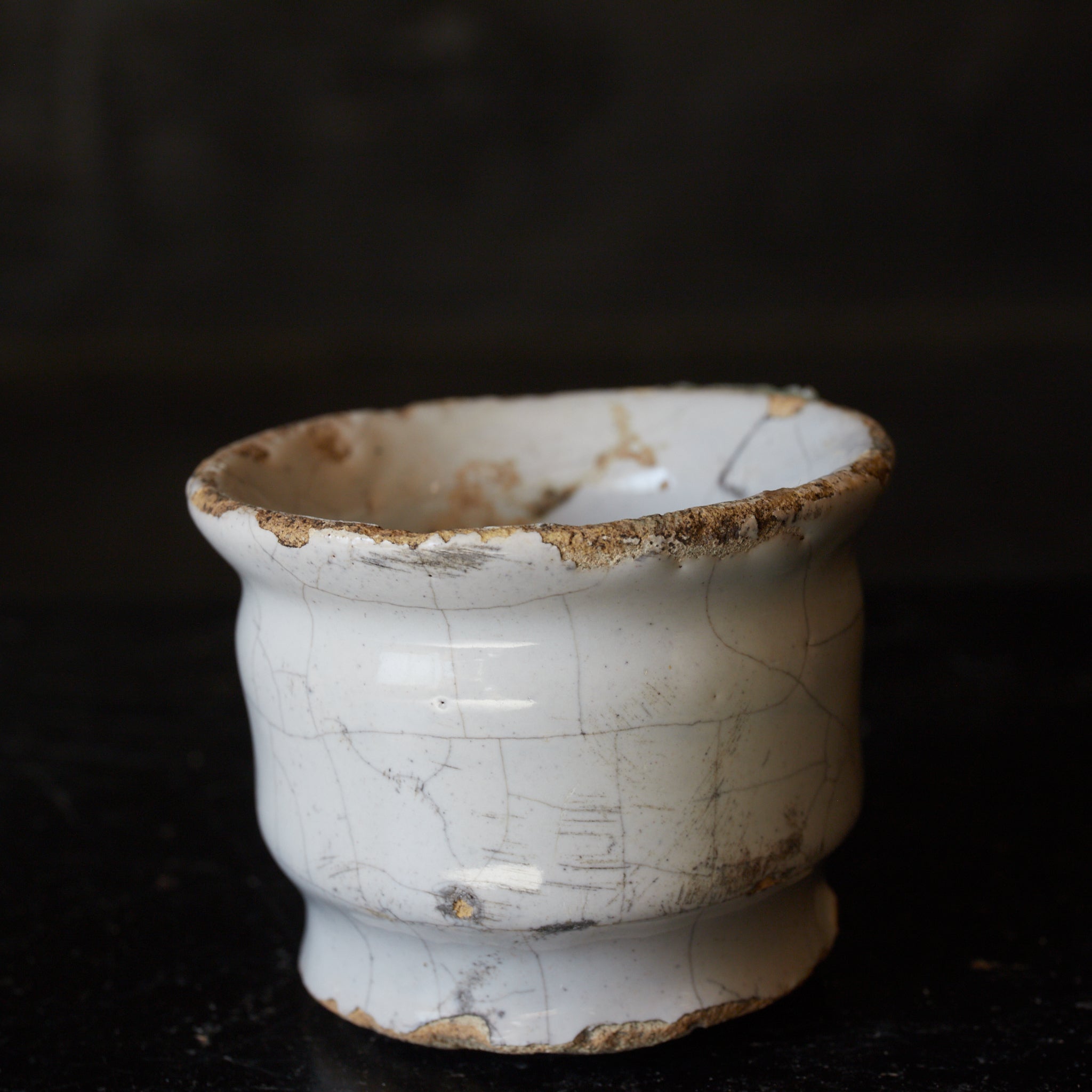 18th century white glazed Delft cup with wooden lid 16th-19th century