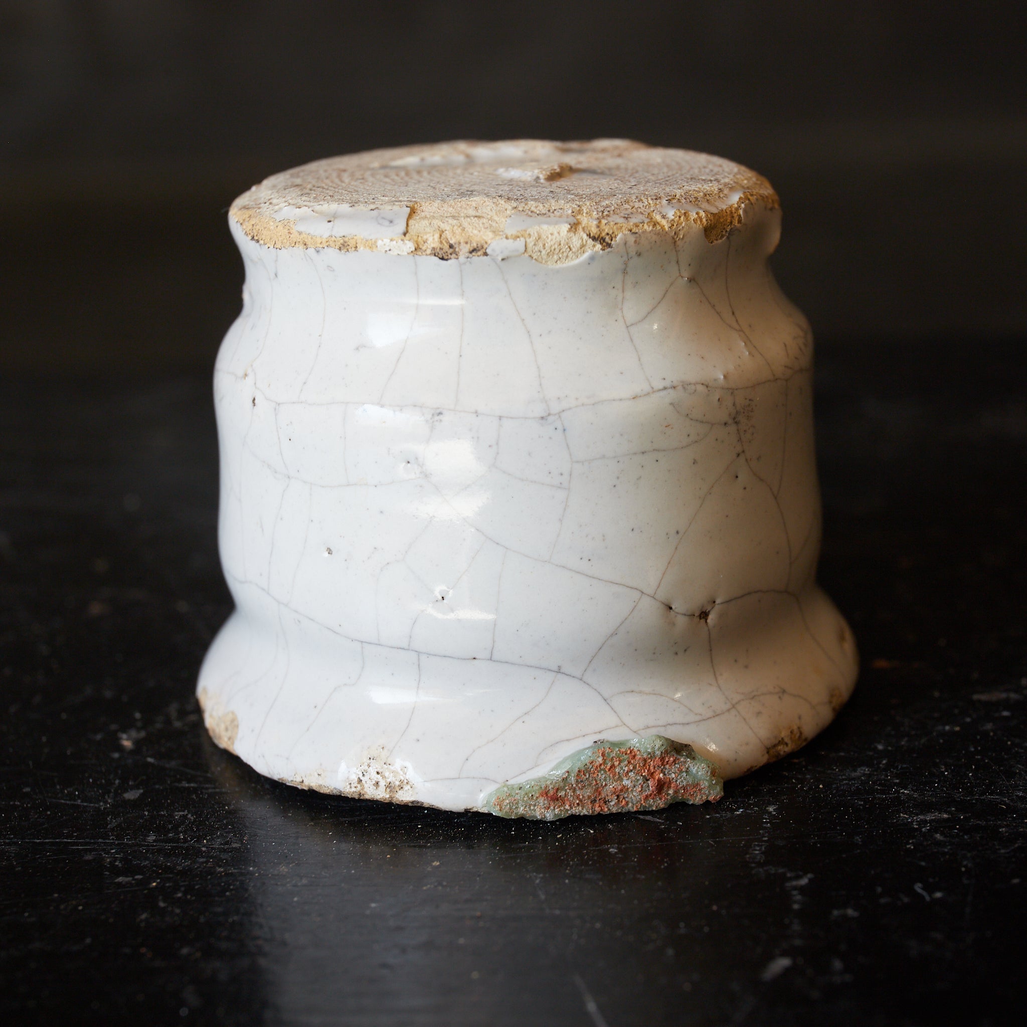 18th century white glazed Delft cup with wooden lid 16th-19th century