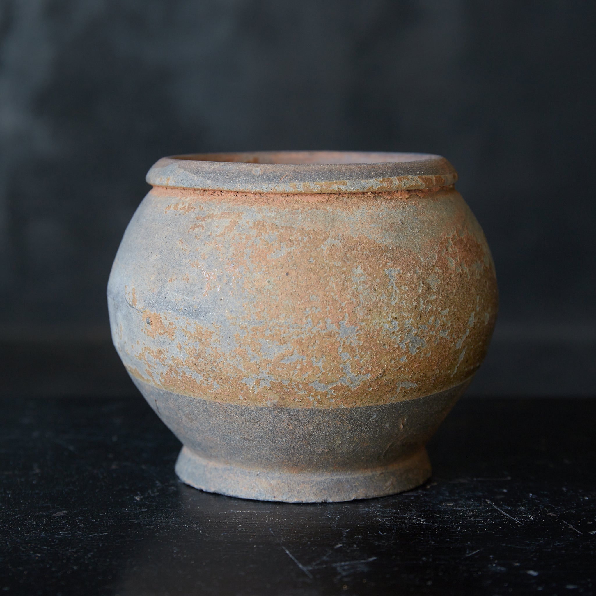 Tang Yuezhou kiln Yellow glaze vase Tang Dynasty/618-907CE