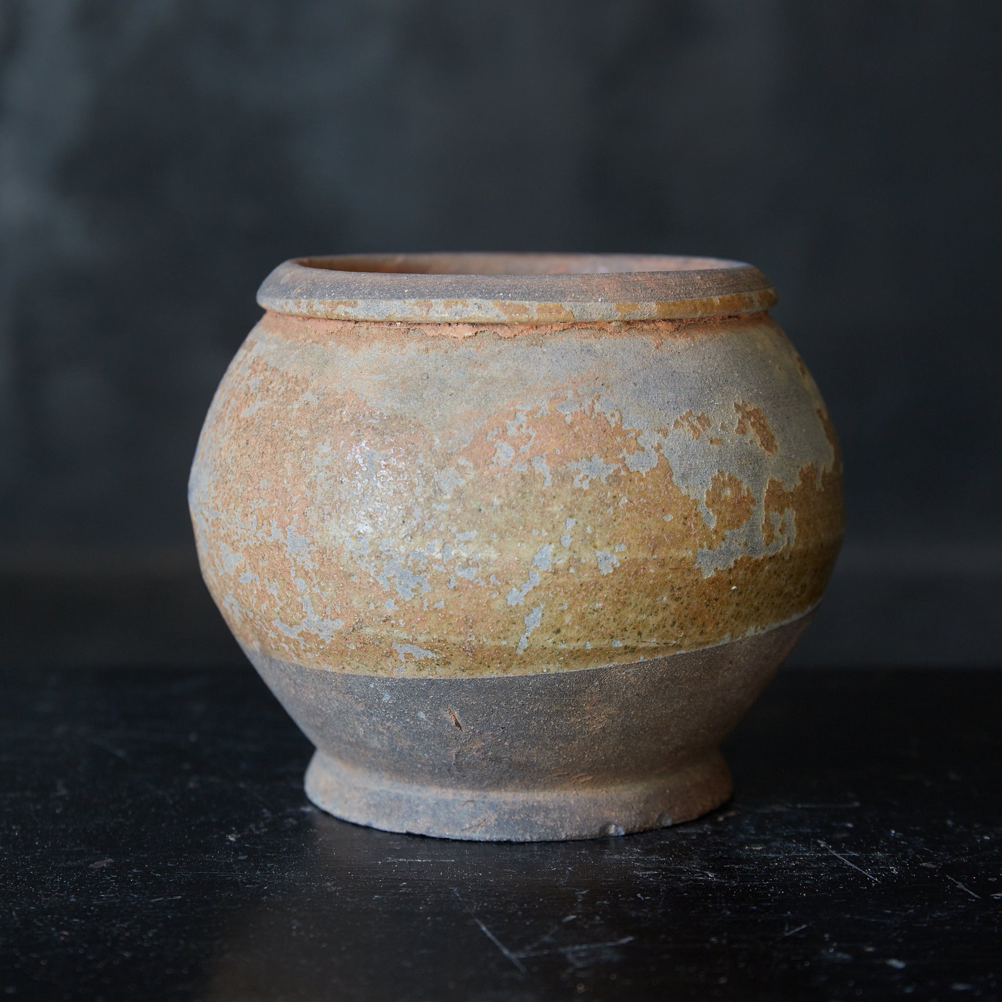 Tang Yuezhou kiln Yellow glaze vase Tang Dynasty/618-907CE