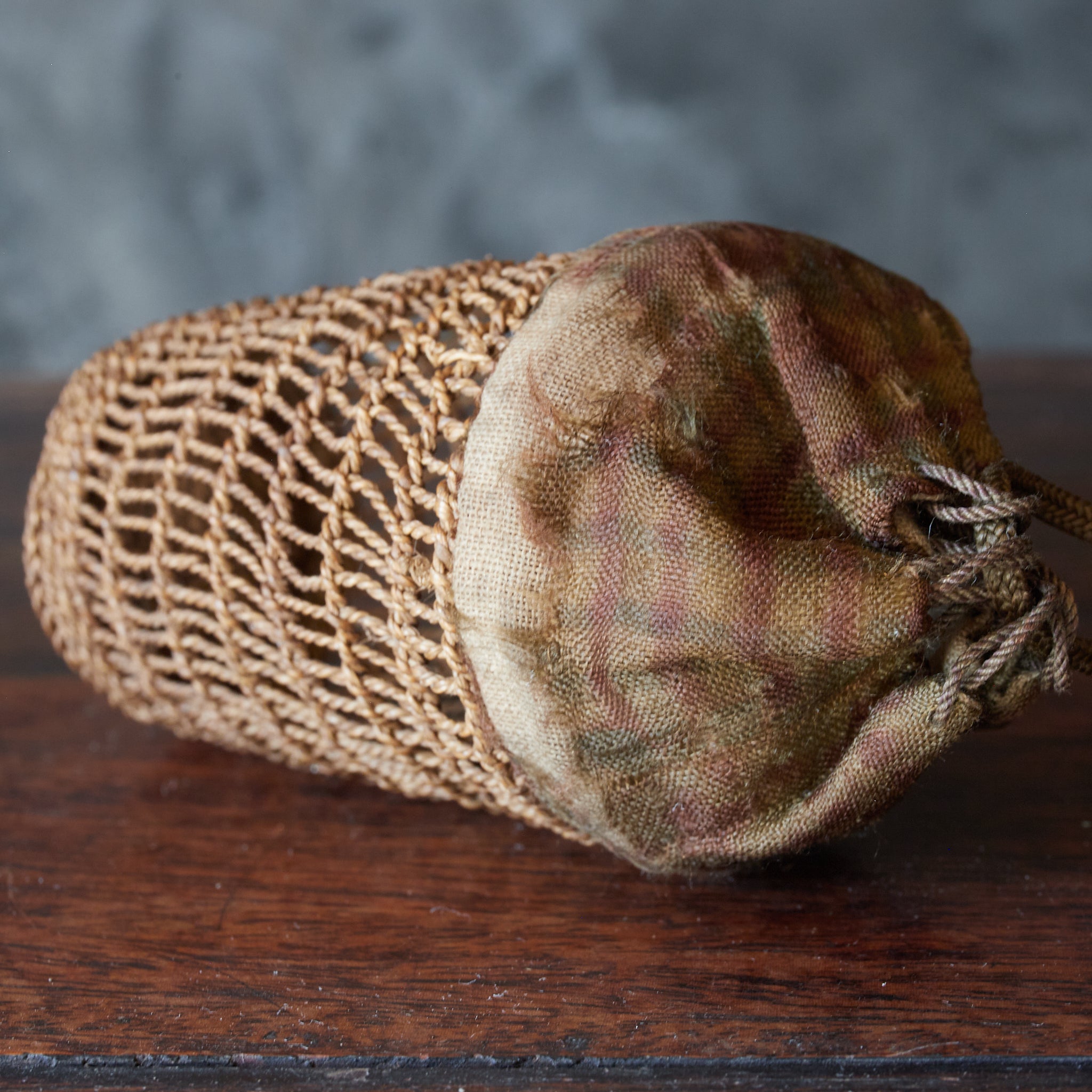 Period: Old teacup storage basket, drawstring bag, Taisho period/1912-1926CE