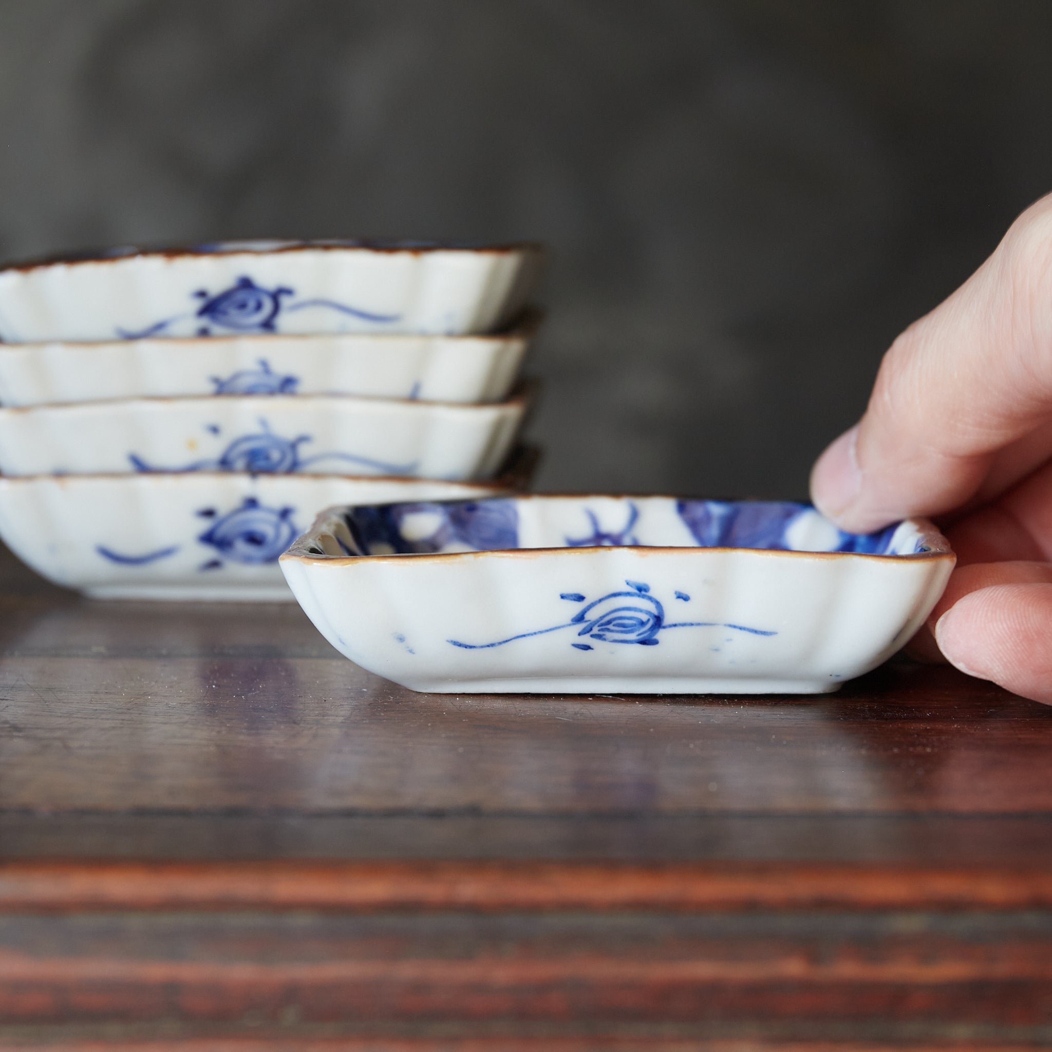 Old Imari Gold-stacked ball plum blossom blue and white small plate set of 5 Edo period/1603-1867CE