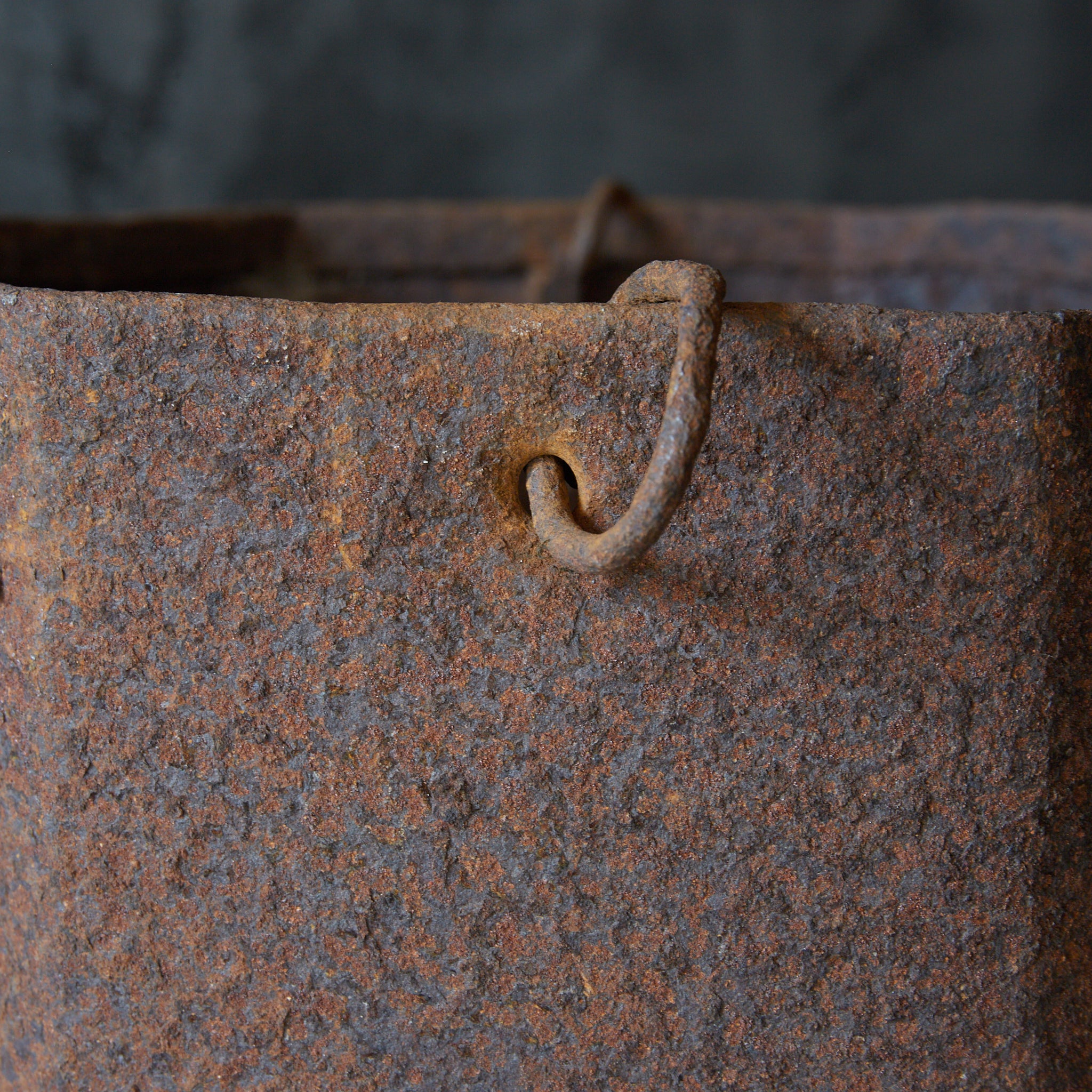 Antique iron brazier with beveled edge and ring, Joseon Dynasty/1392-1897CE