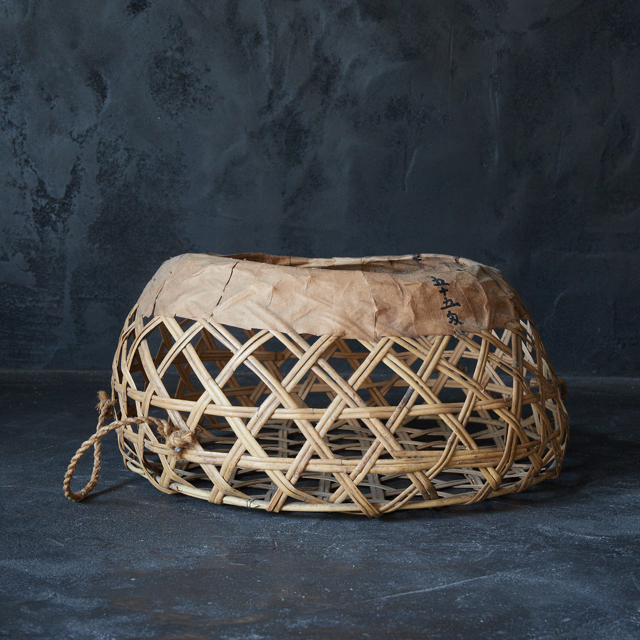 Old bamboo basket with straw handle Flower basket Meiji period/1868-1912CE