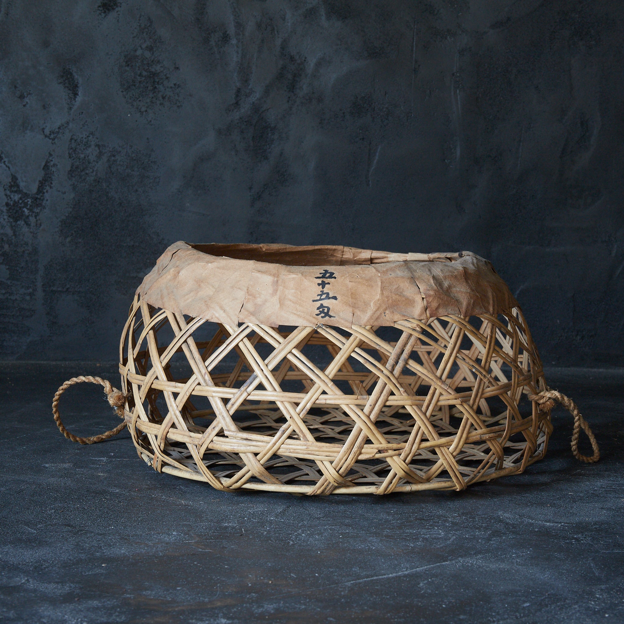 Old bamboo basket with straw handle Flower basket Meiji period/1868-1912CE