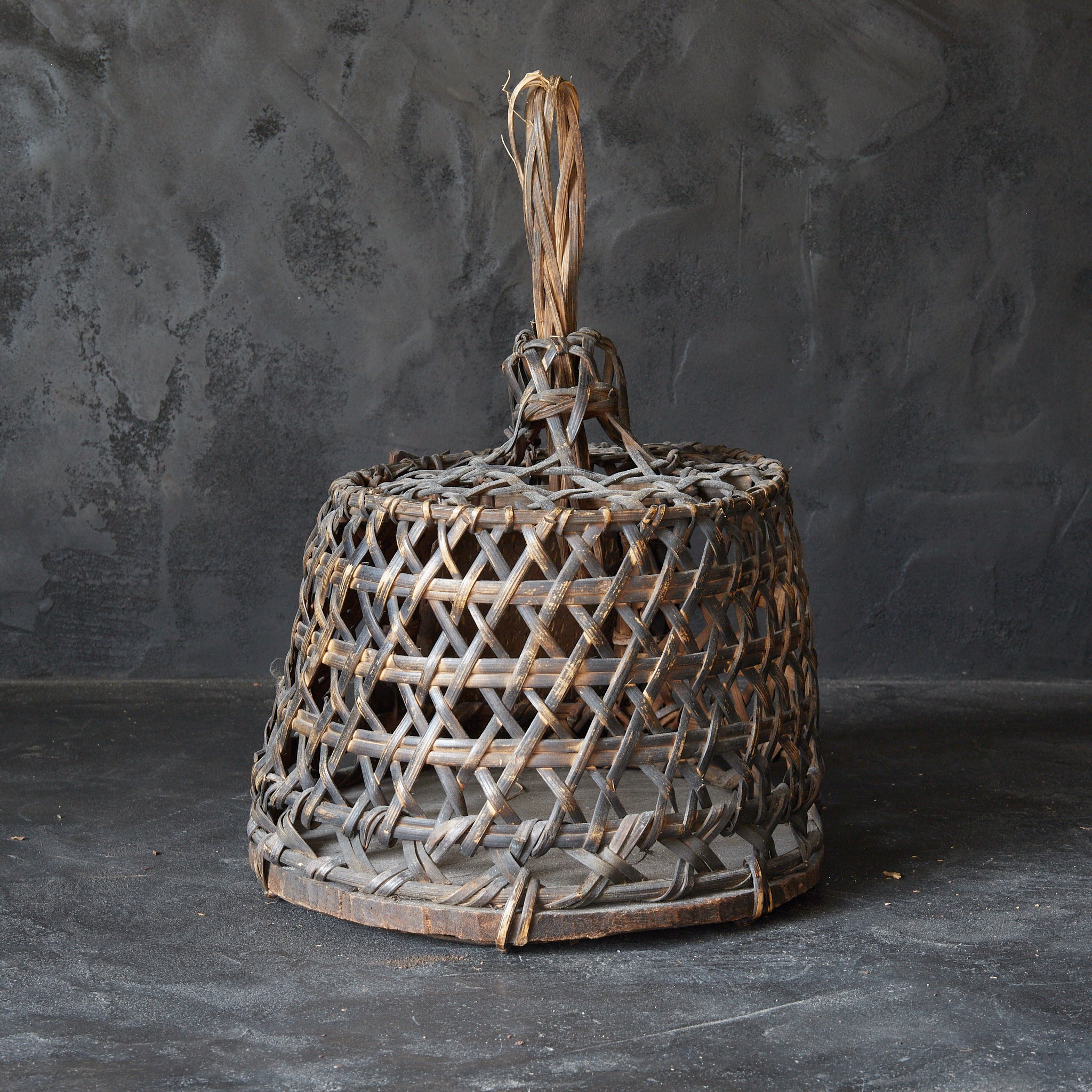 17th century Ifugao bird cage Flower basket 16th-19th century