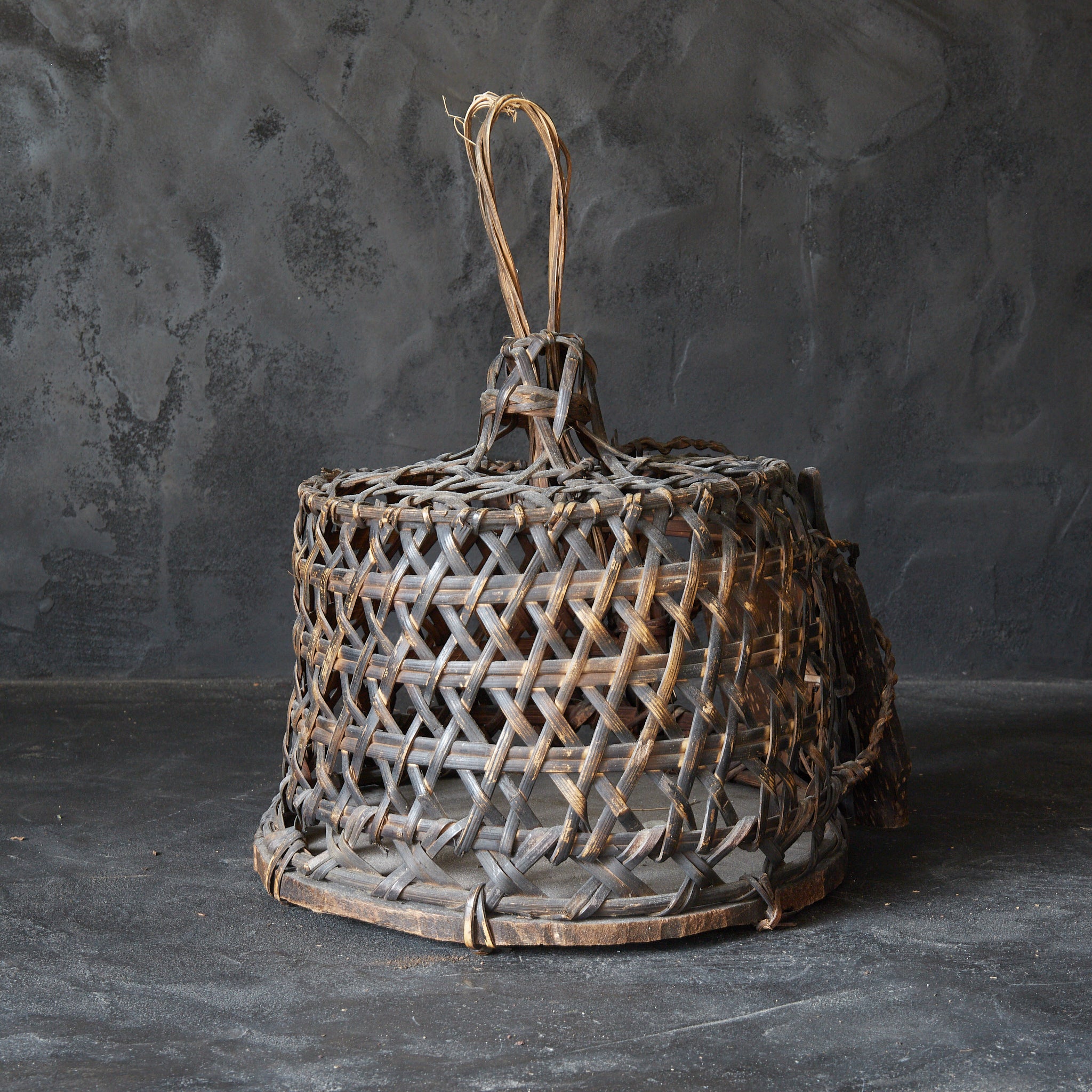 17th century Ifugao bird cage Flower basket 16th-19th century